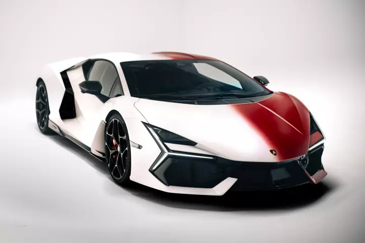 Lamborghini Revuelto painted in Bianco Asopo and Rosso Khonsu