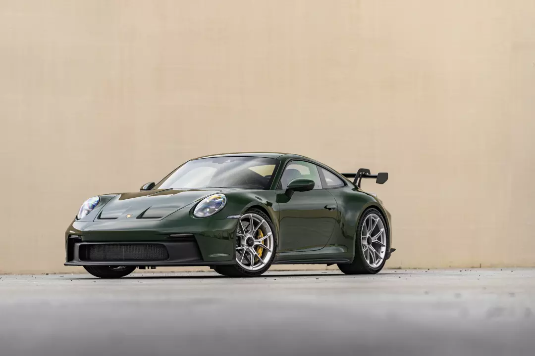 Porsche 911 GT3 (992) painted in British Racing Green