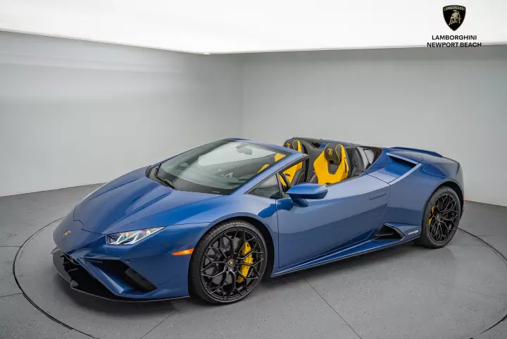 Lamborghini Huracán EVO RWD Spyder (LP610-2) painted in Blu Notte