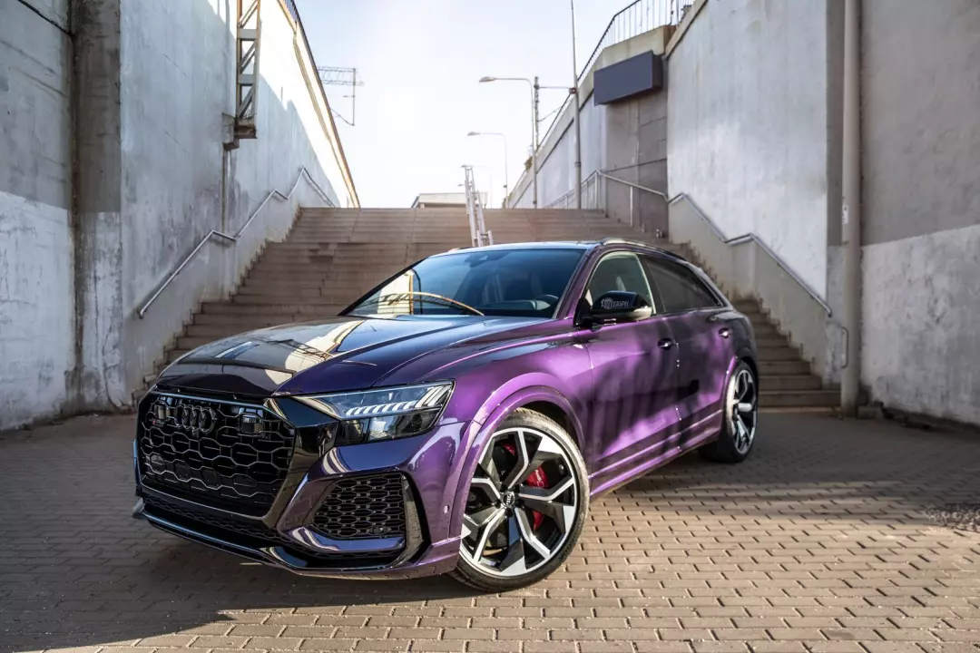 Velvet Purple - Audi RS Q8