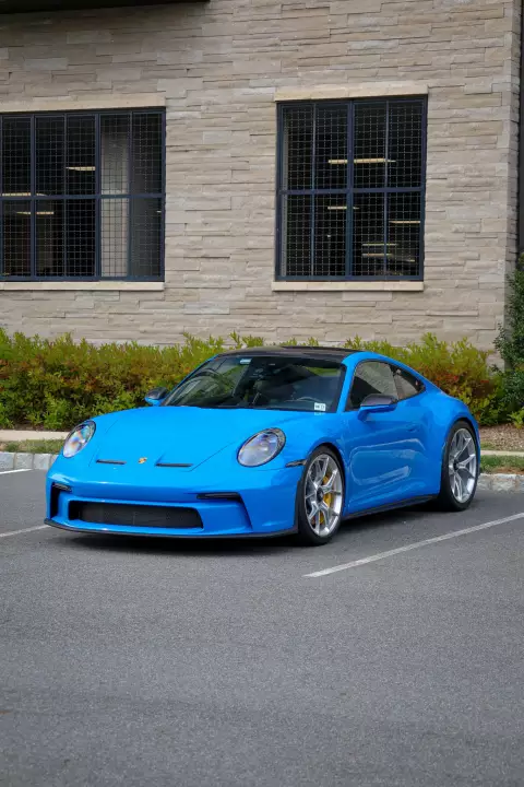 Porsche 911 GT3 Touring (992.1) painted in Shark Blue