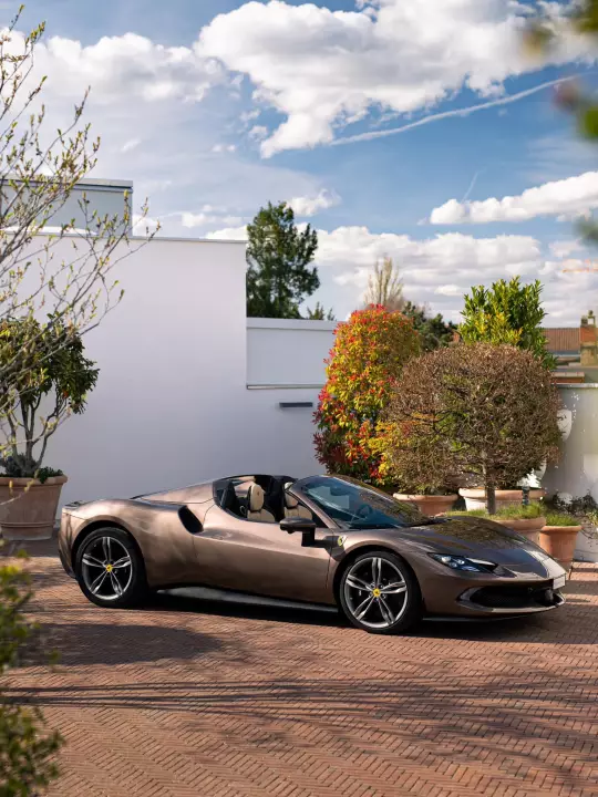 Ferrari 296 GTS painted in Bronzo Cauley