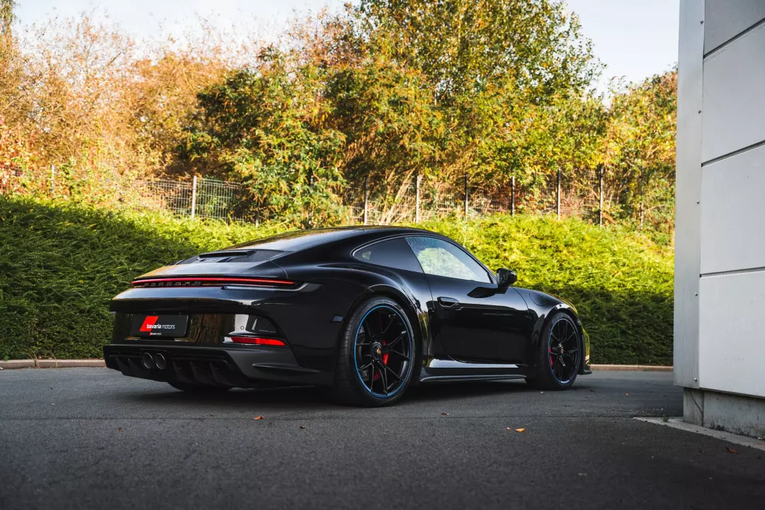 Jet Black Metallic - Porsche 911 GT3 Touring