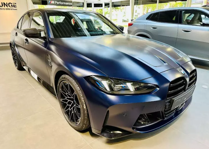 BMW M3 (G80) painted in Frozen Tanzanite Blue