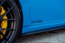 991-2-gt2rs-weiss-tuerkis12
