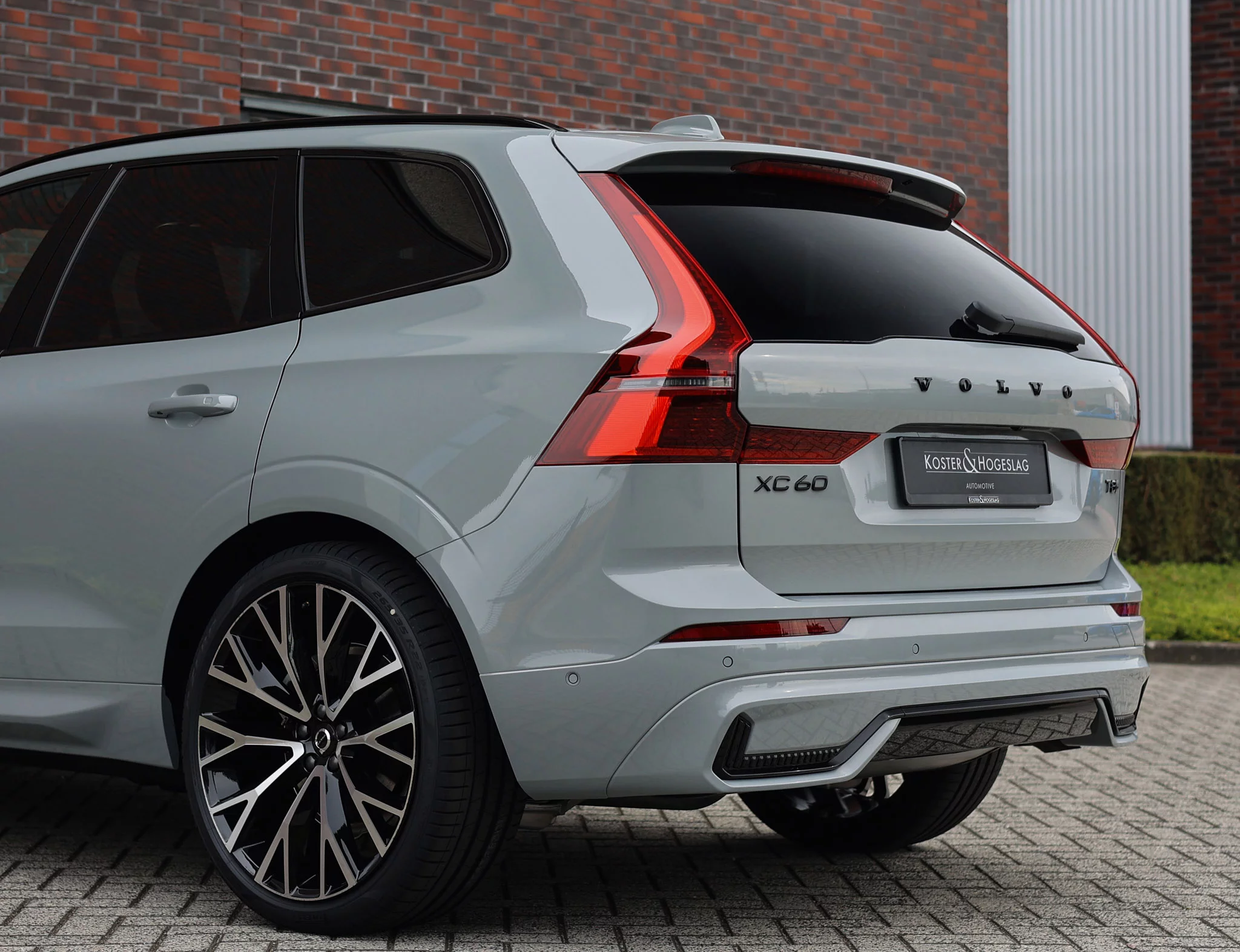 Vapour Grey Volvo XC60