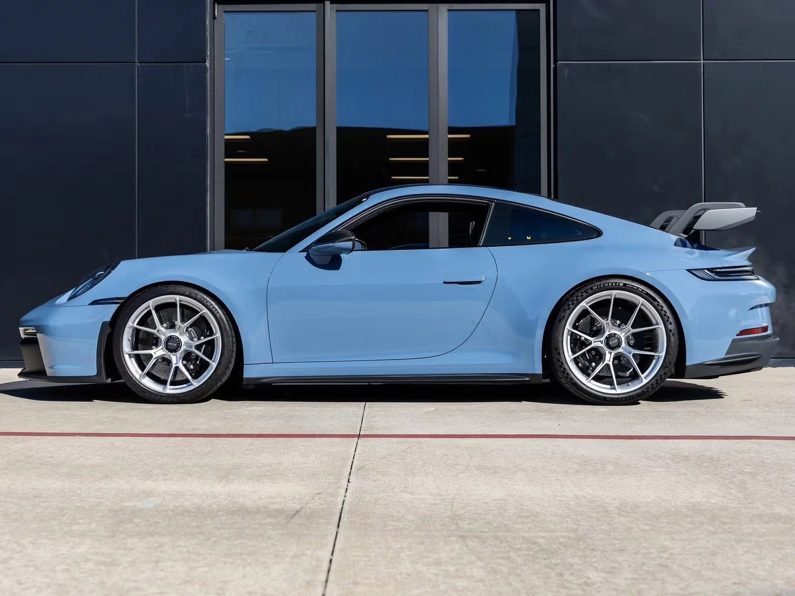Etna Blue Porsche 911 GT3