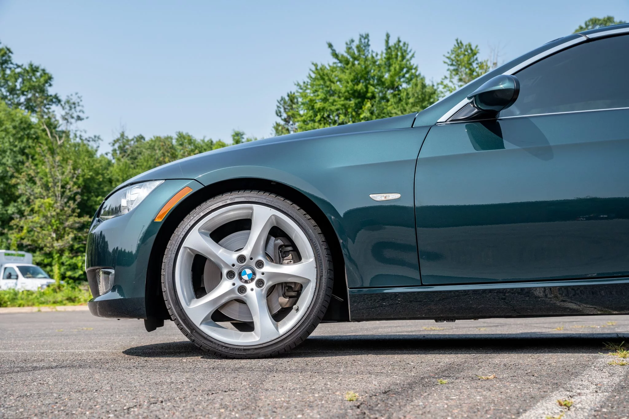 Deep Green BMW 3 Series