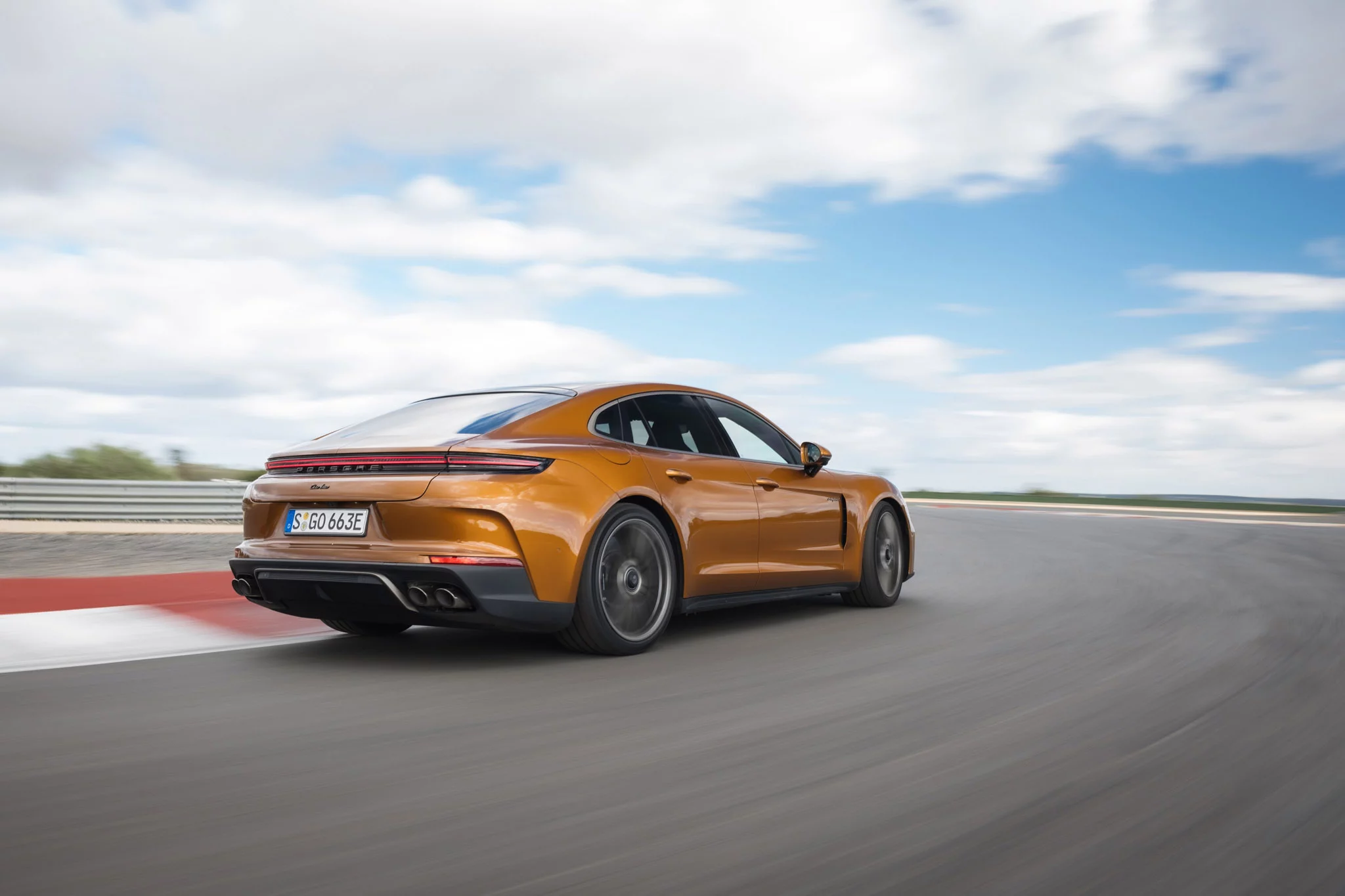 Madeira Gold Metallic Porsche Panamera