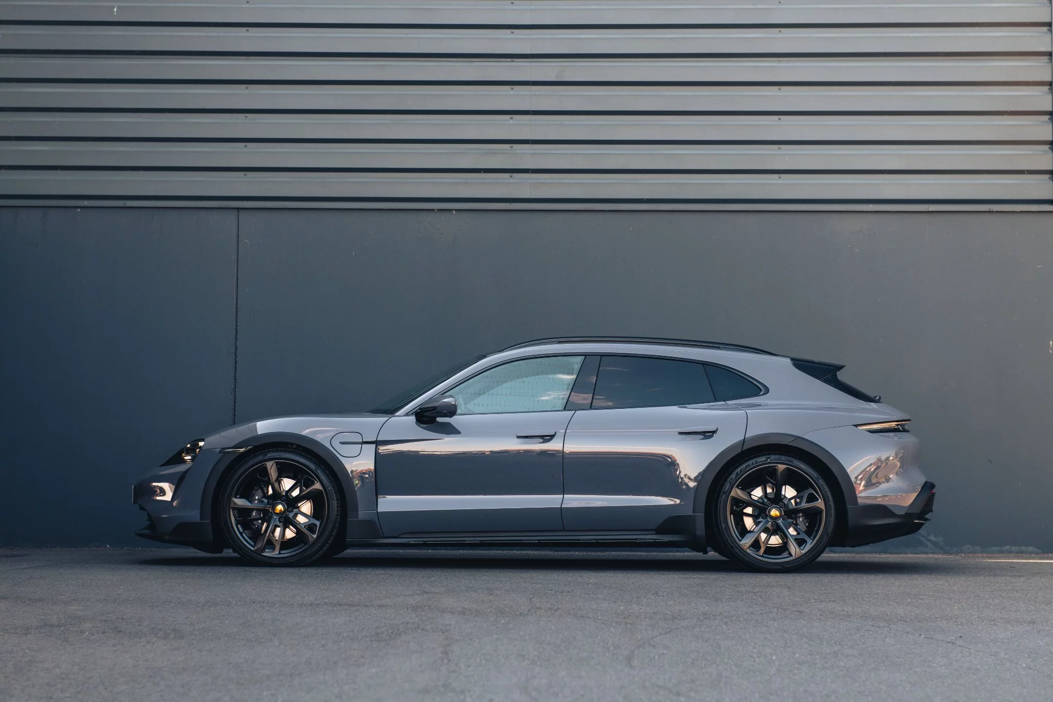 Slate Grey RAL 7015 Porsche Taycan