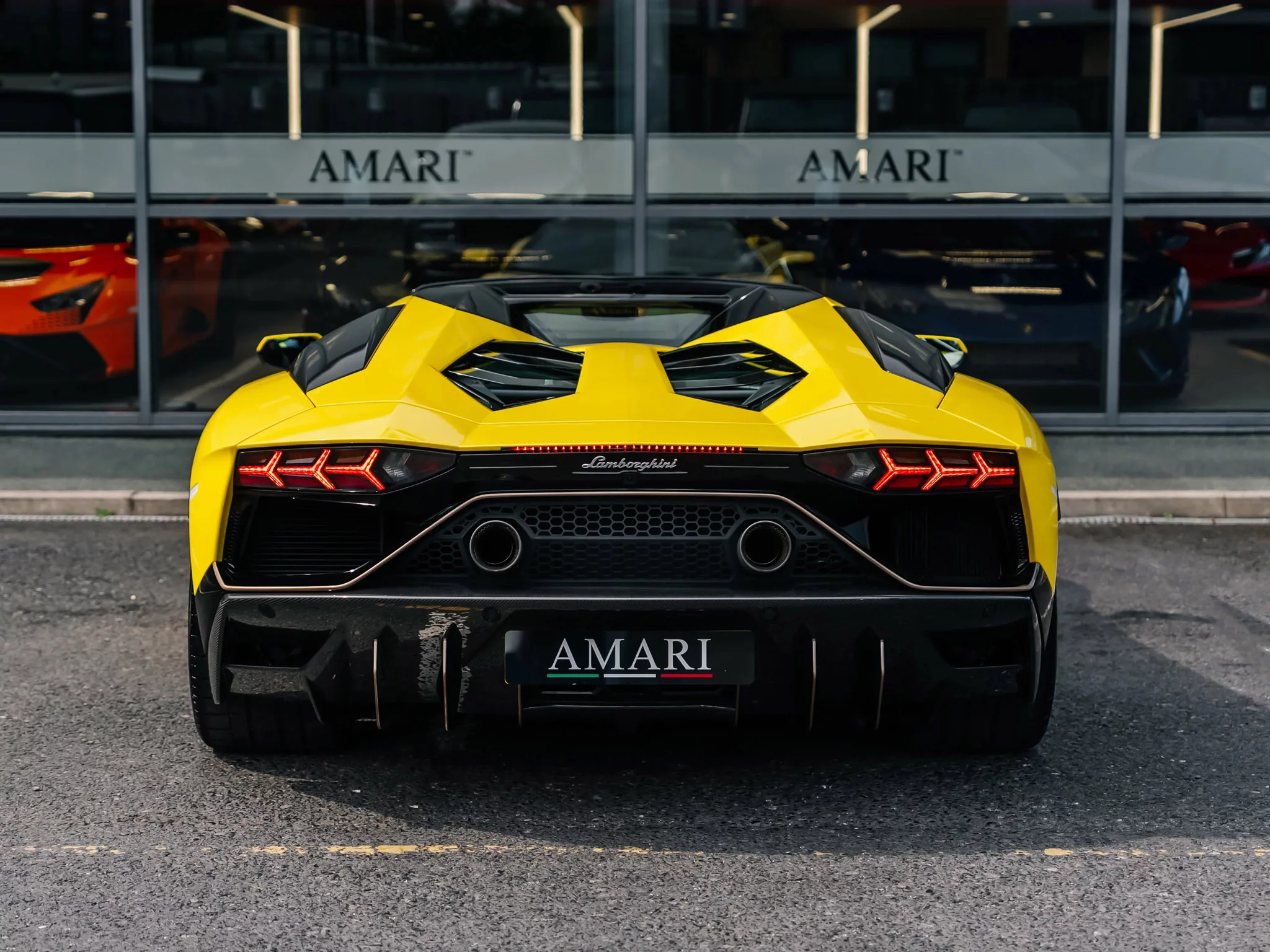 Giallo Spica Lamborghini Aventador