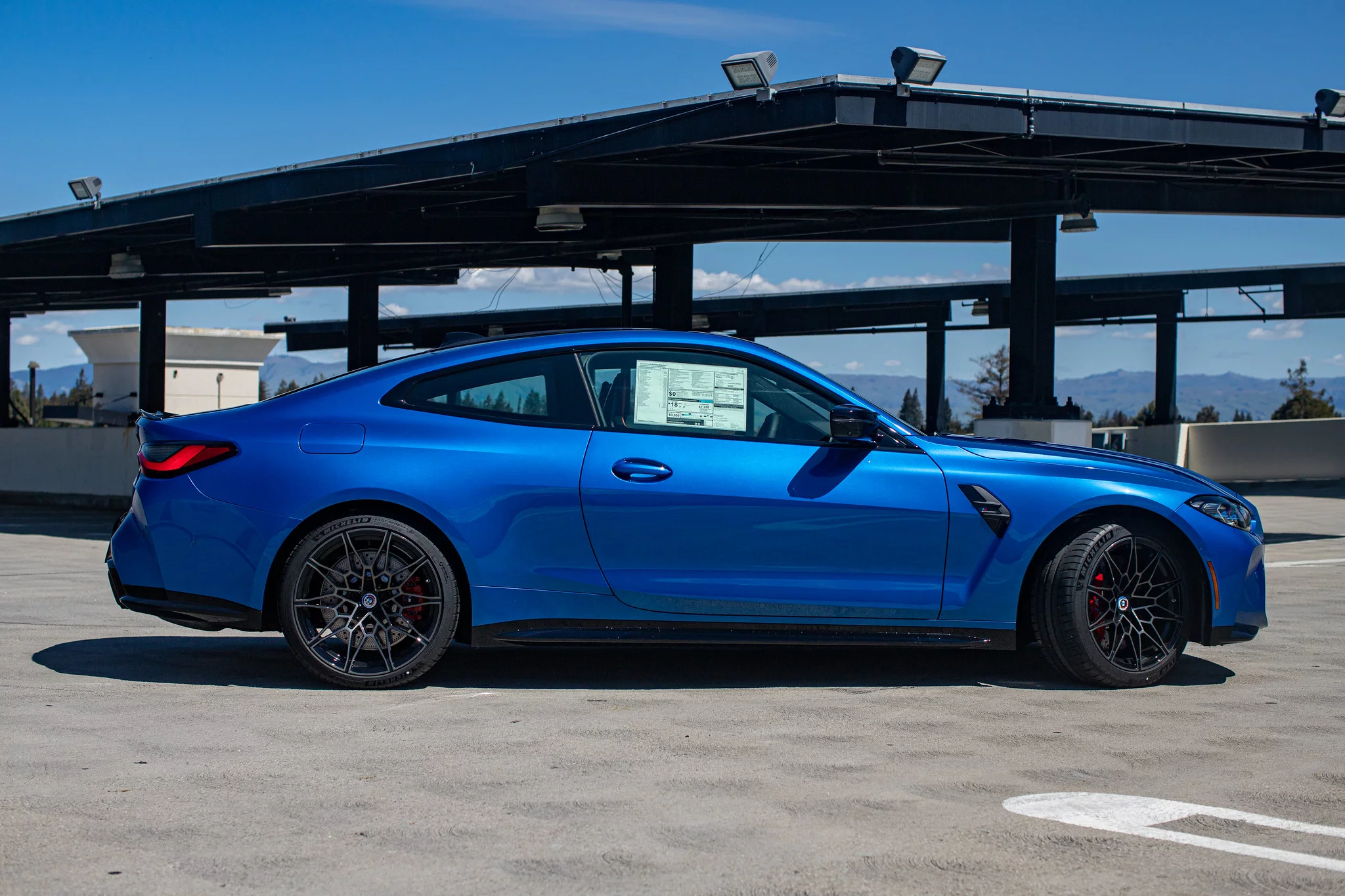 Sapphire Blue II BMW M4