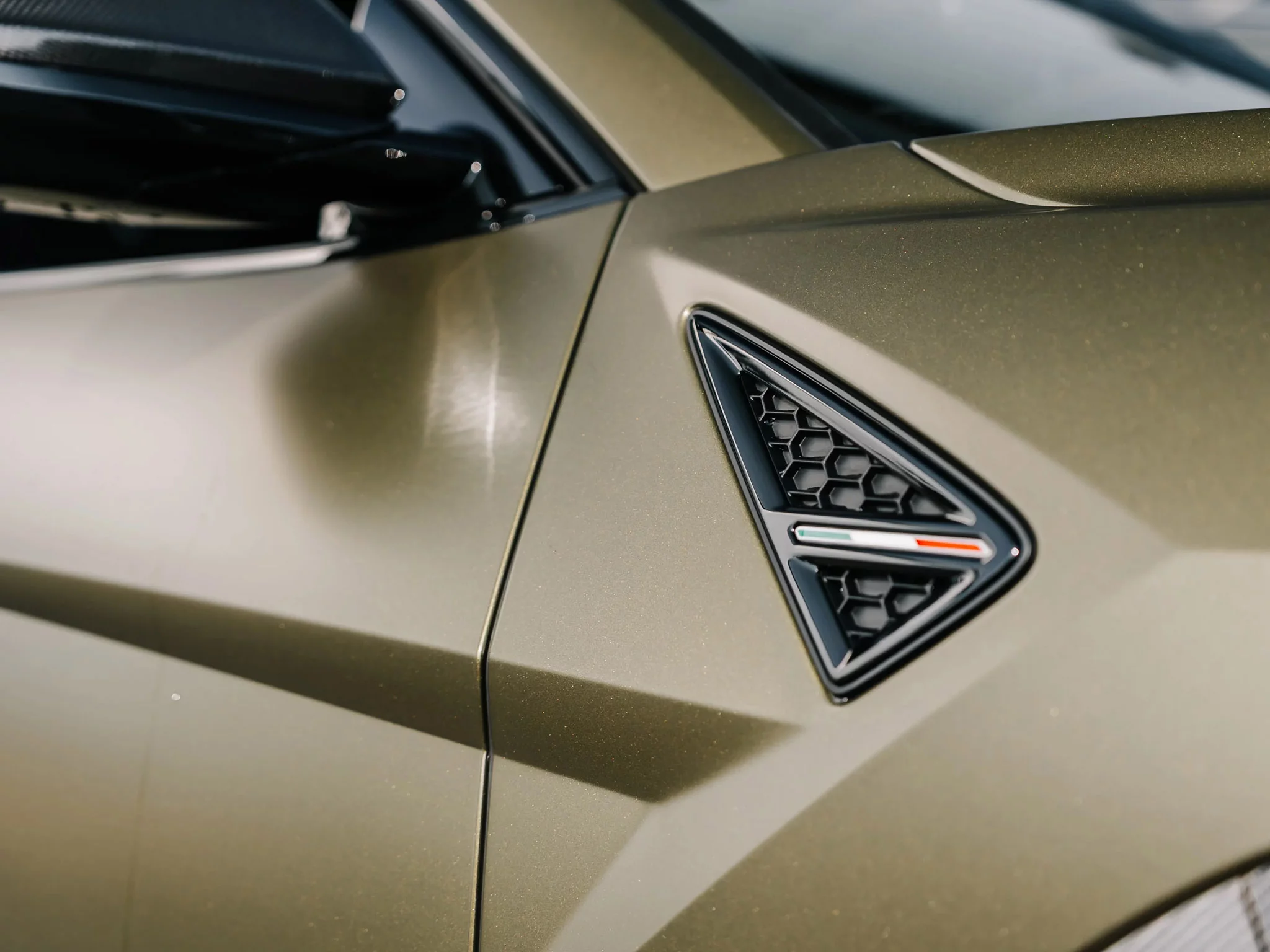Verde Gea Lamborghini Urus