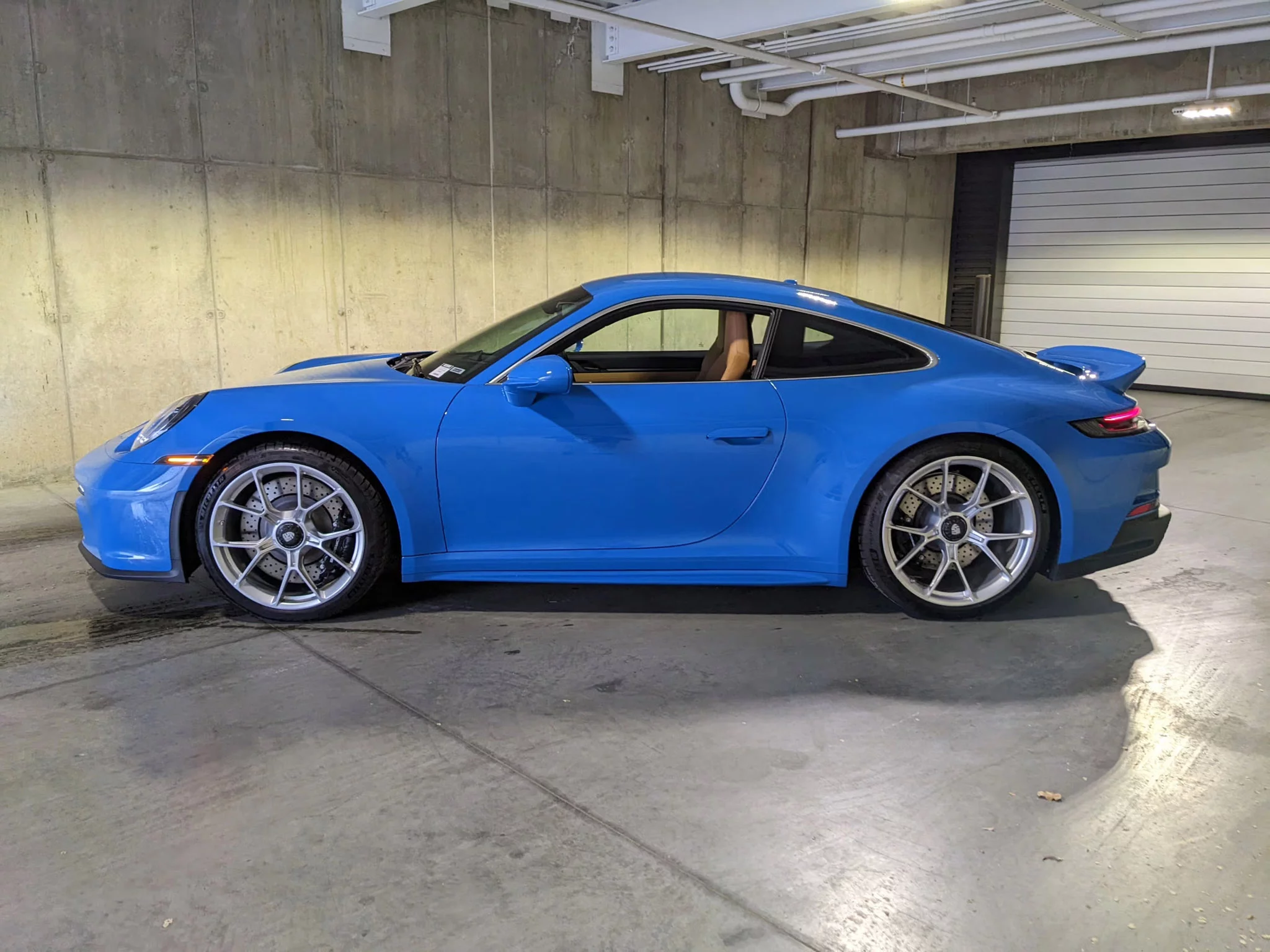 Turqoise Blue Porsche 911 GT3