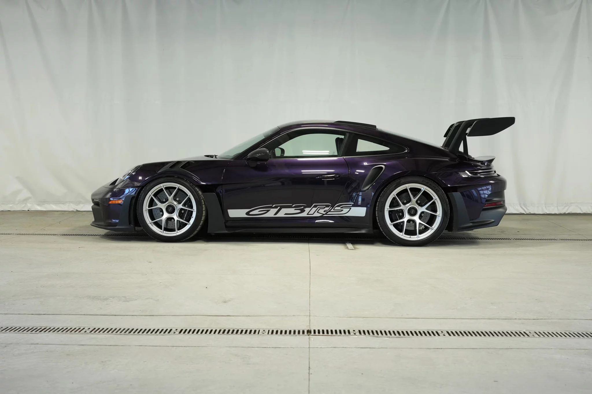Viola Metallic Porsche 911 GT3 RS