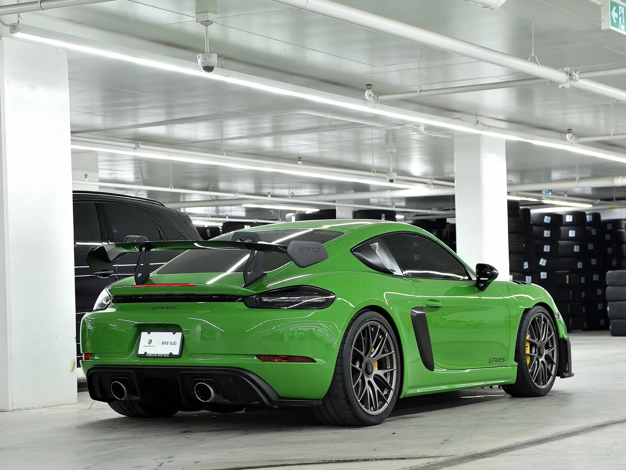 Willow Green Porsche 718 Cayman GT4 RS