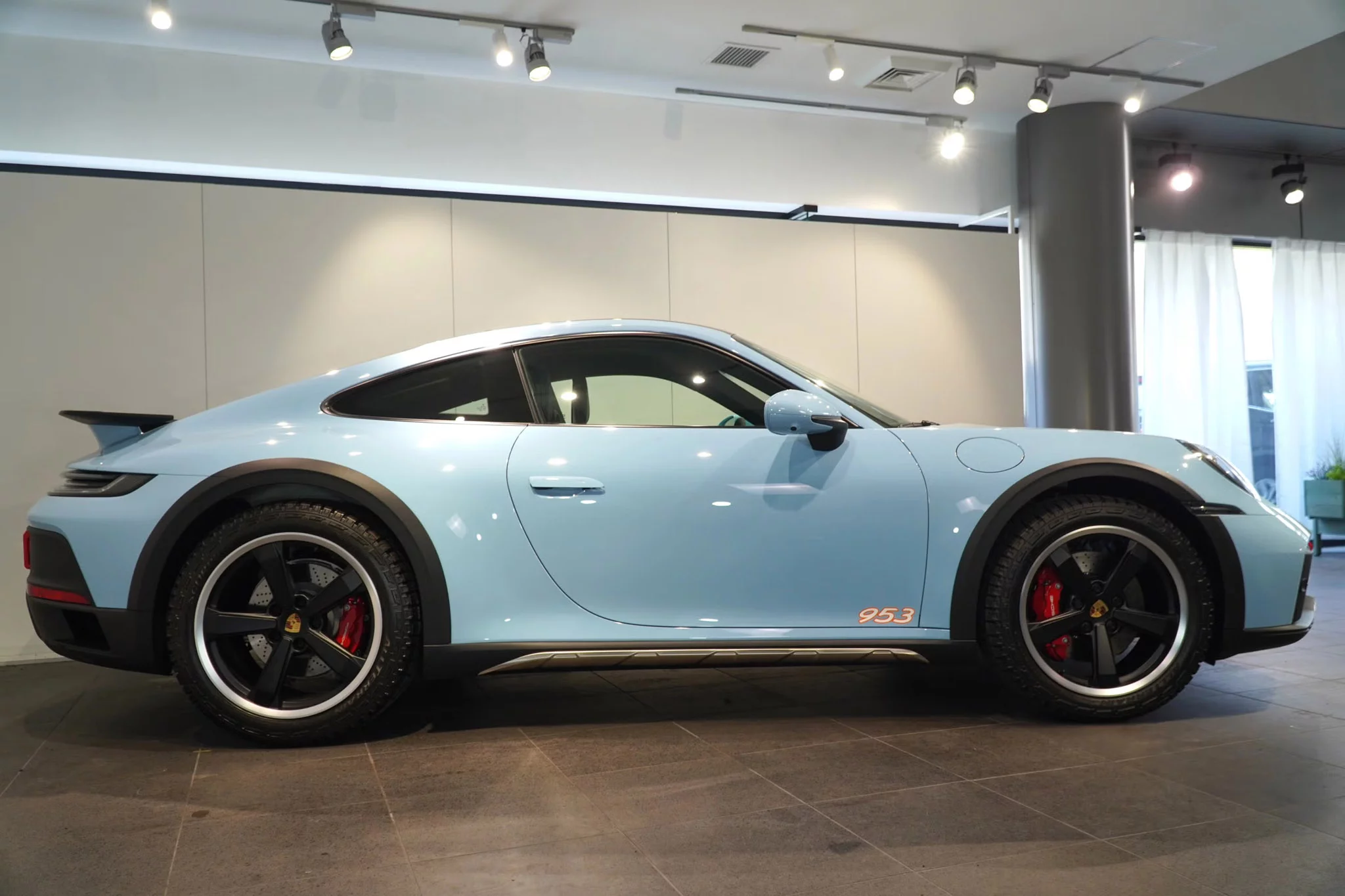Gulf Blue Porsche 911 Dakar