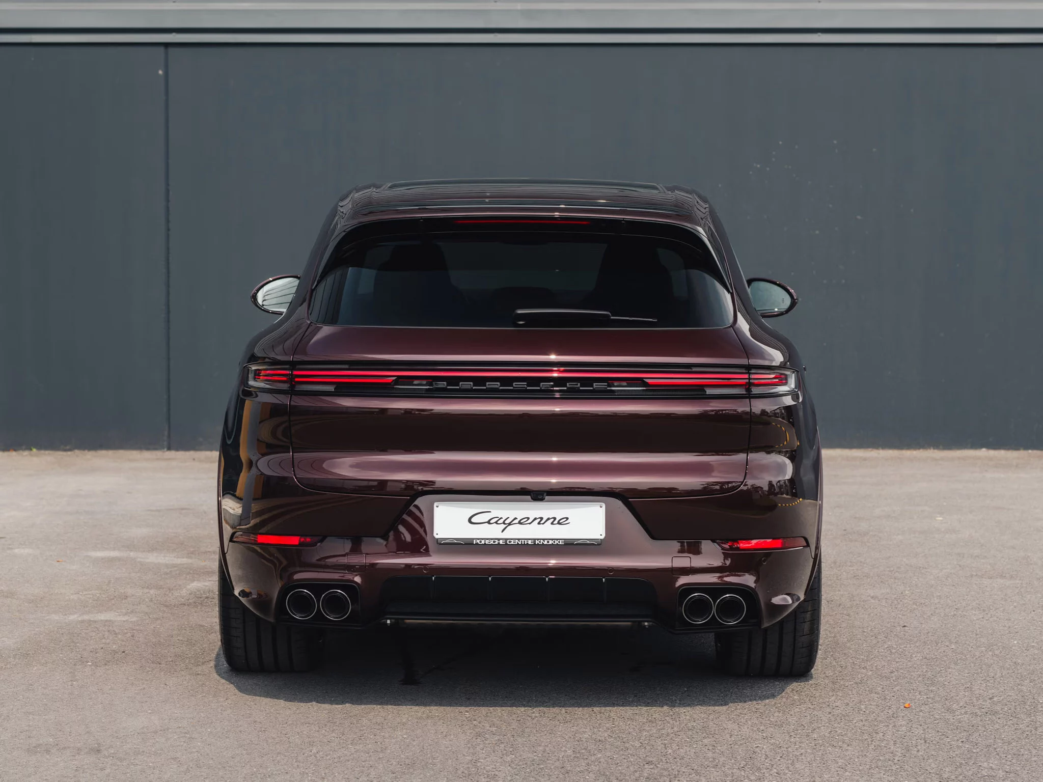 Seville Red Metallic Porsche Cayenne