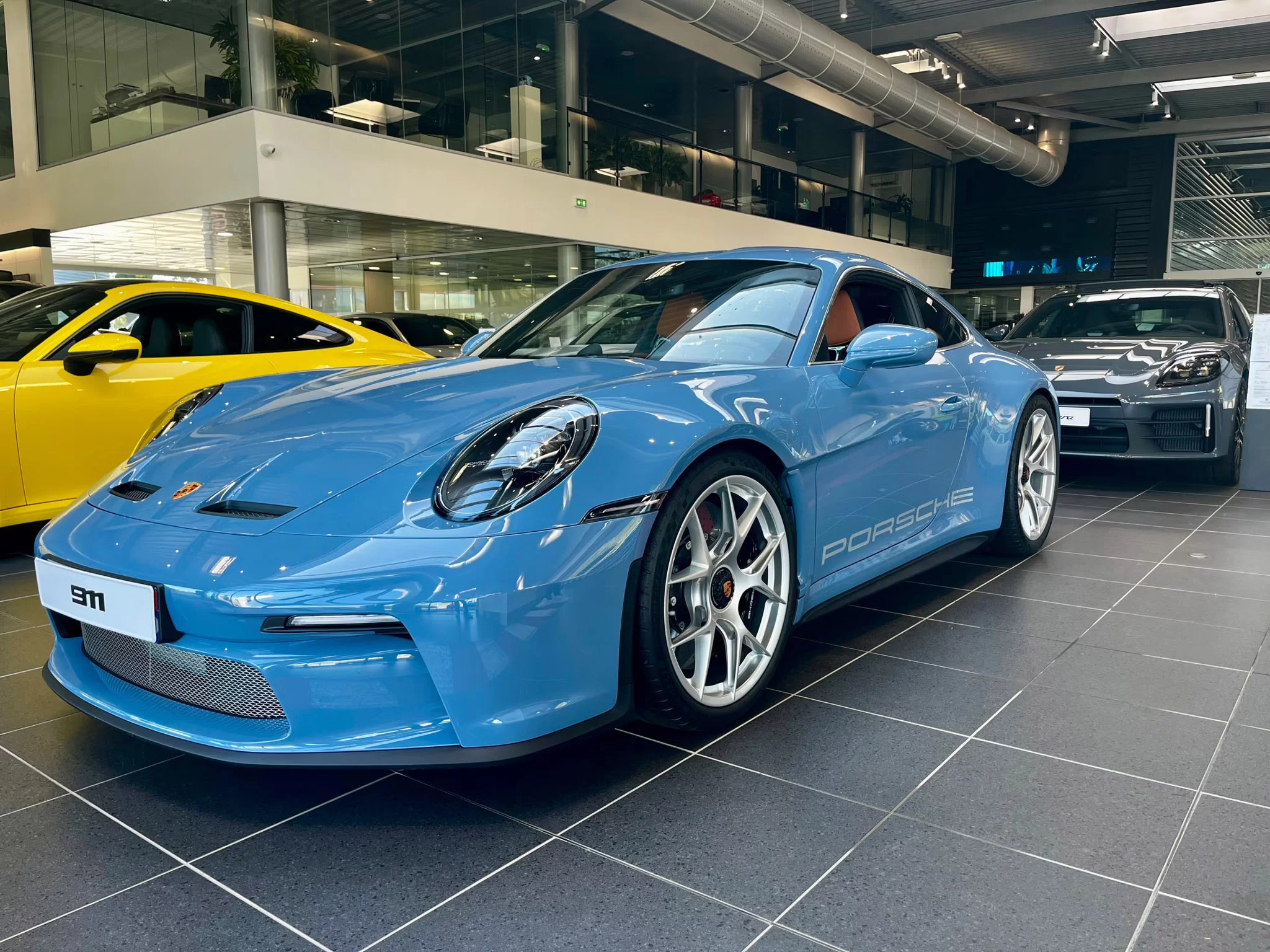 Etna Blue Porsche 911 S/T