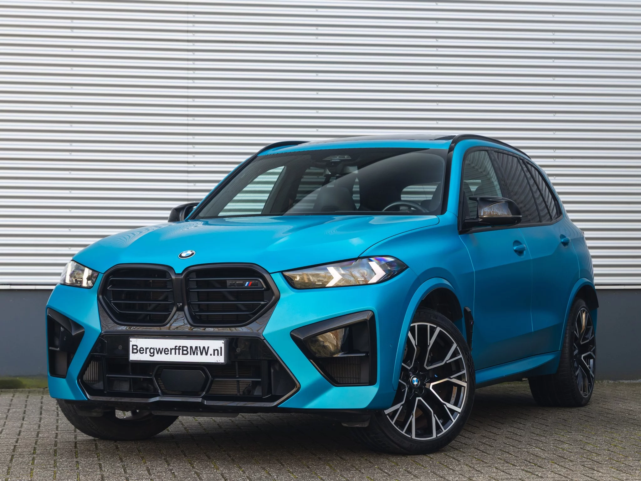 Frozen Tulum Blue BMW X5