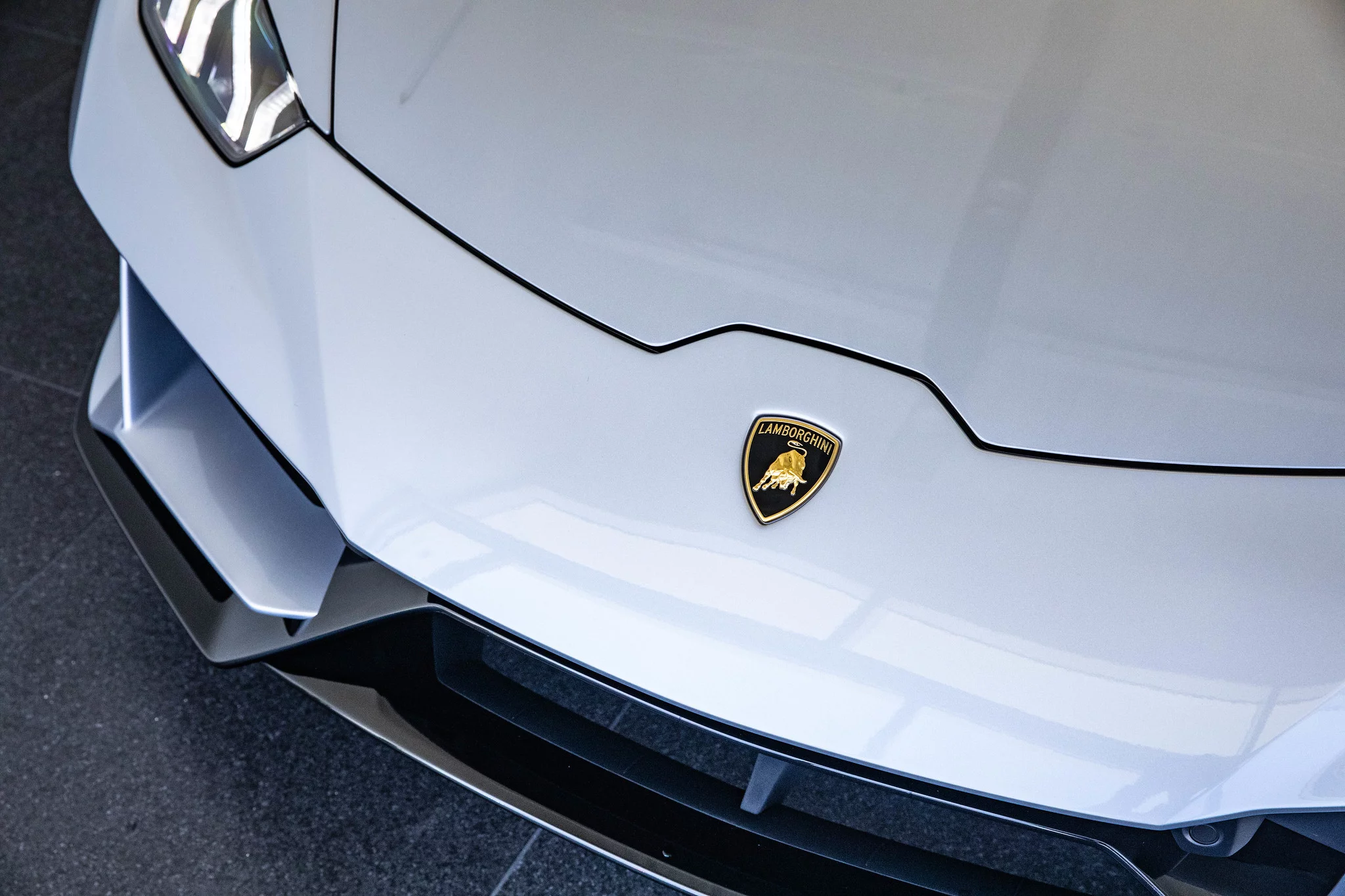 Grigio Nimbus Lamborghini Huracán