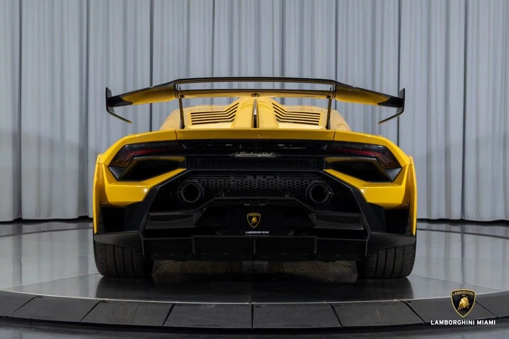 Giallo Evros Lamborghini Huracán