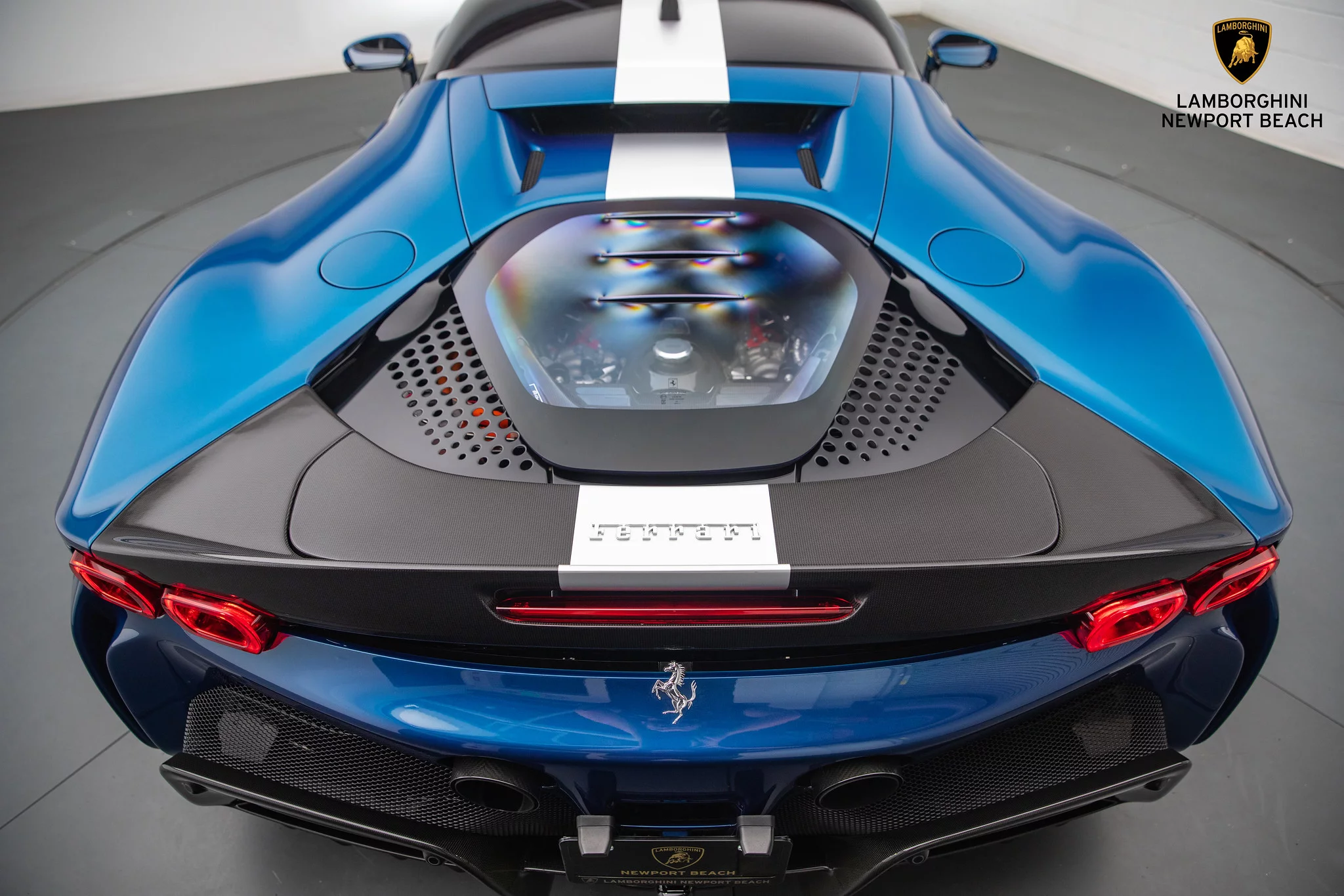Blu Abu Dhabi Ferrari SF90
