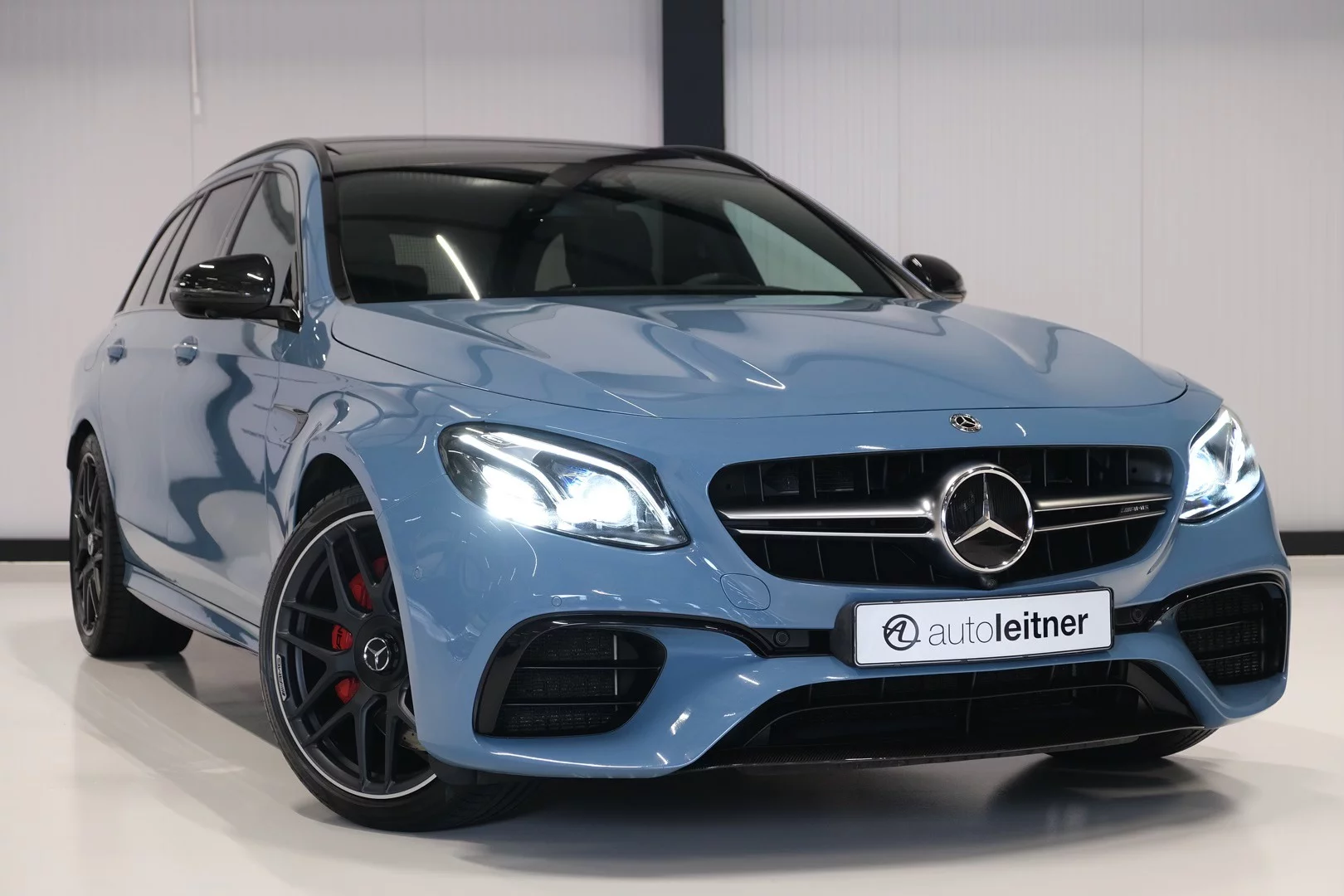 China Blue Mercedes-AMG E 63