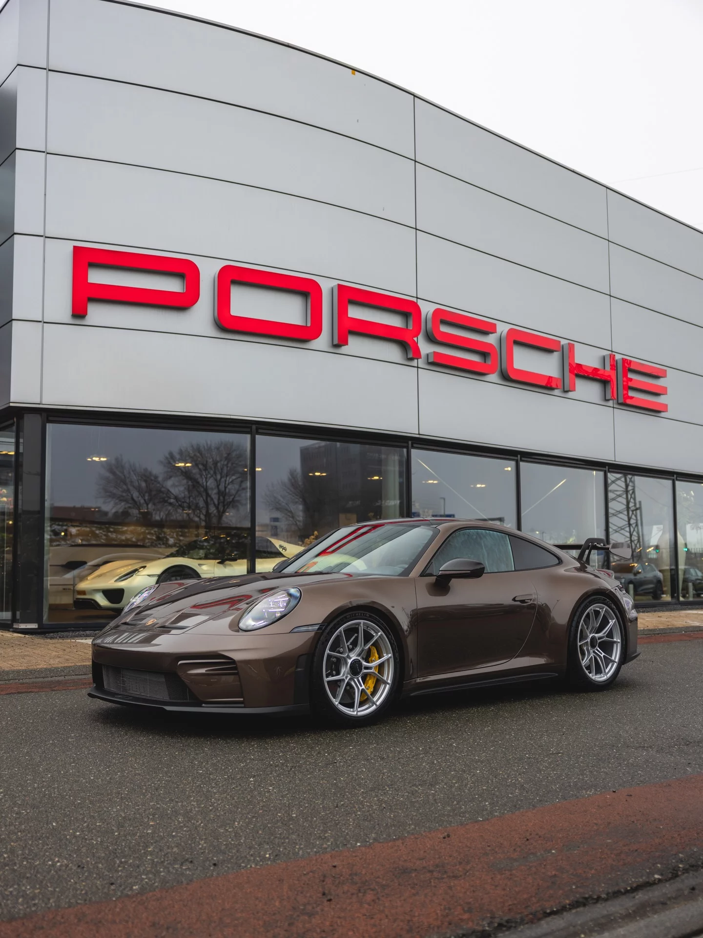 Chestnut Brown Metallic Porsche 911 GT3