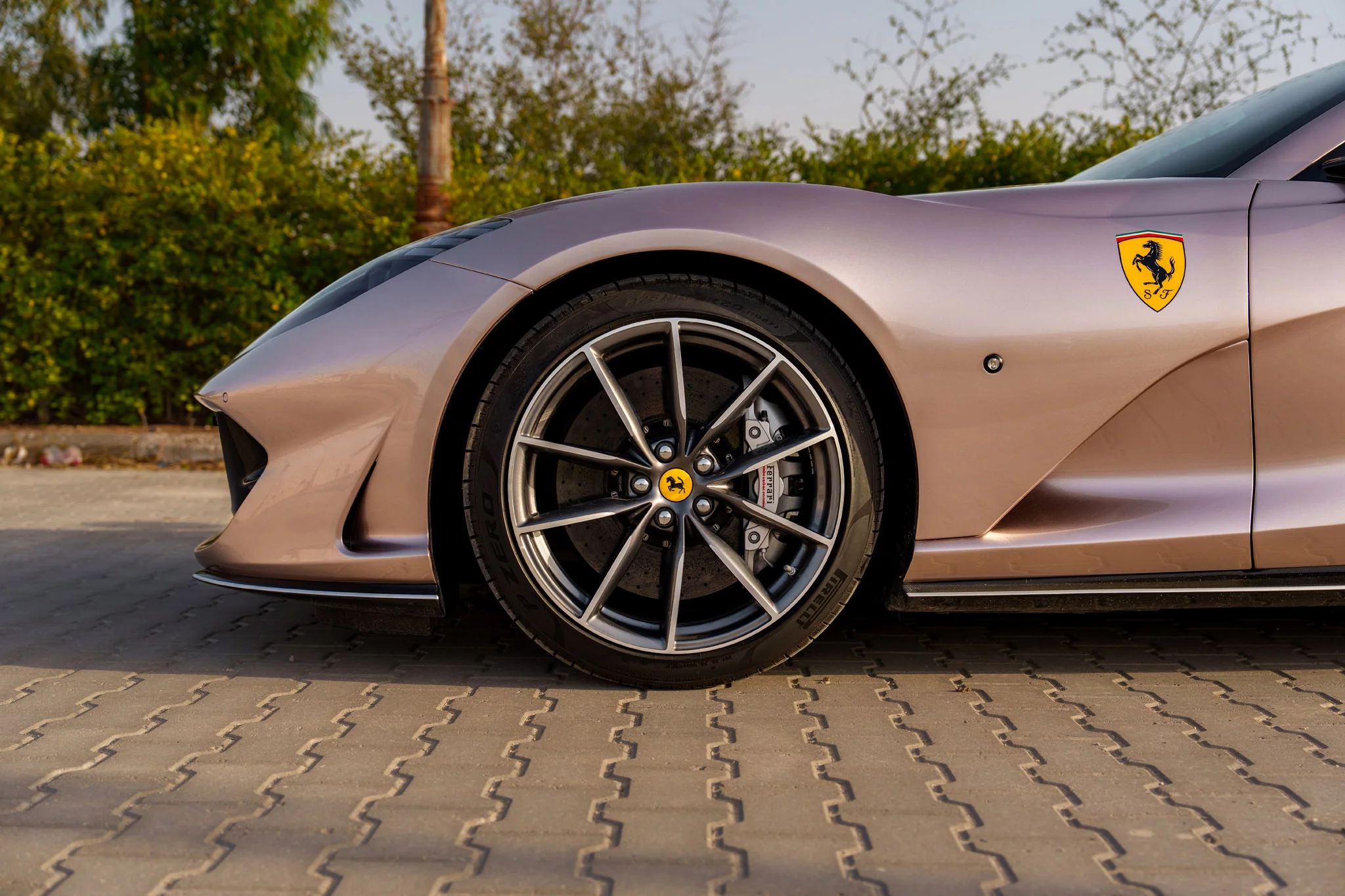 Bronzo Masaru Ferrari 812