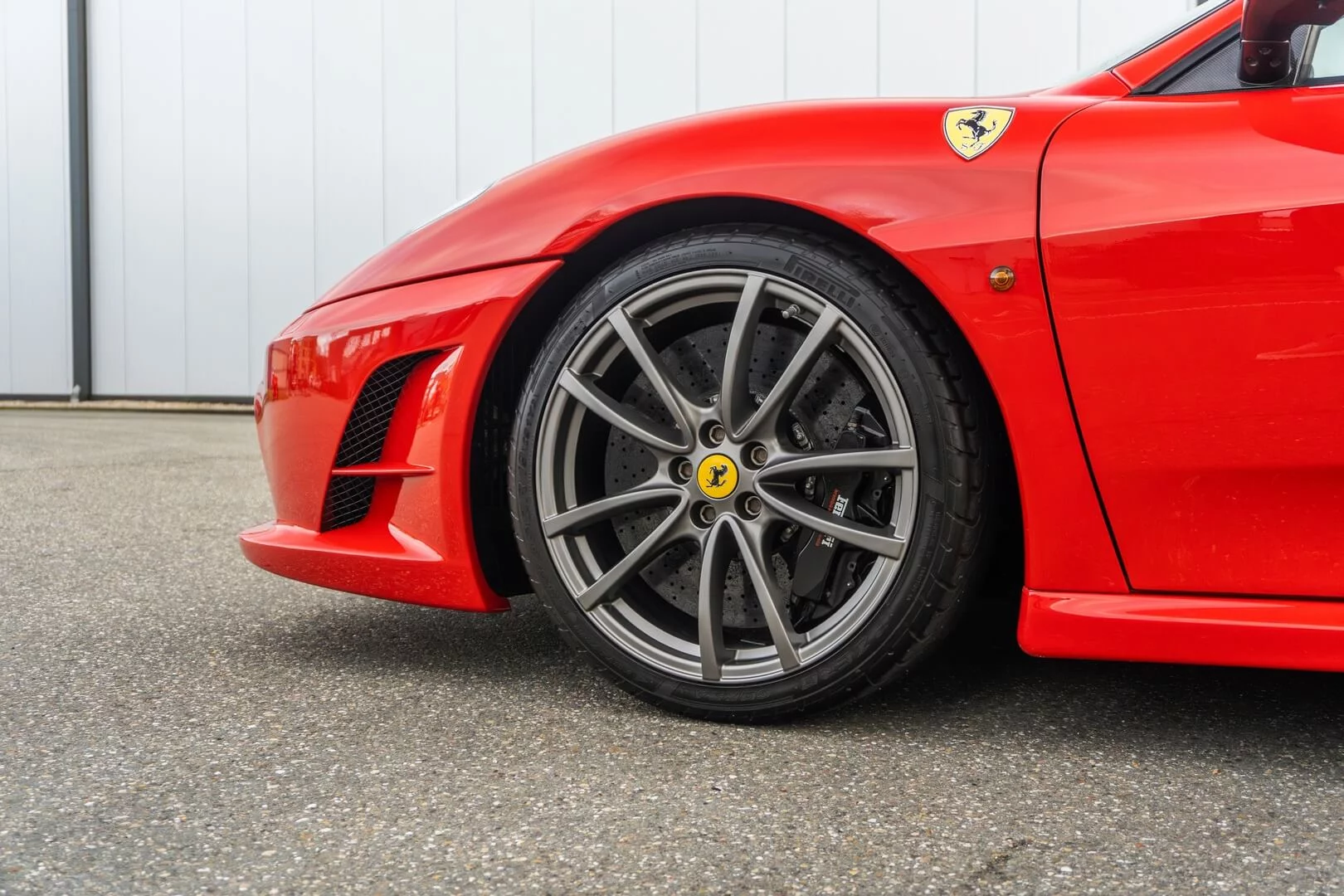 Rosso Corsa Ferrari 430 Scuderia