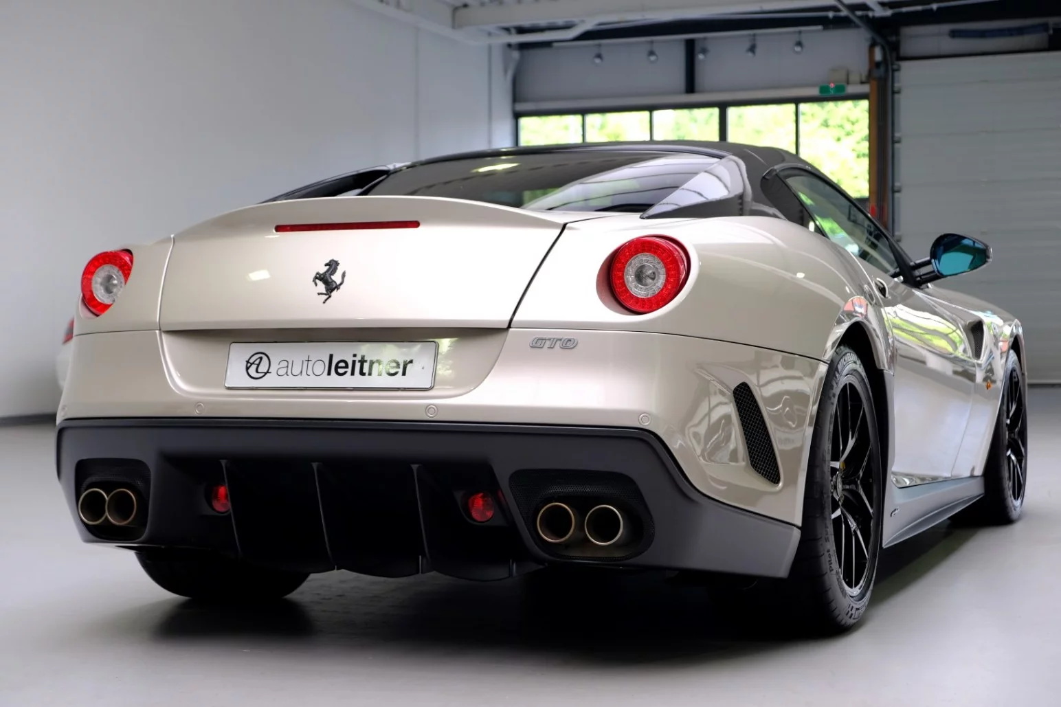 Grigio Ingrid Ferrari 599