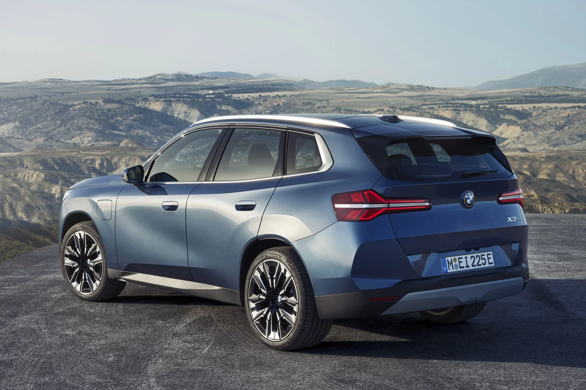 Arctic Race Blue BMW X3