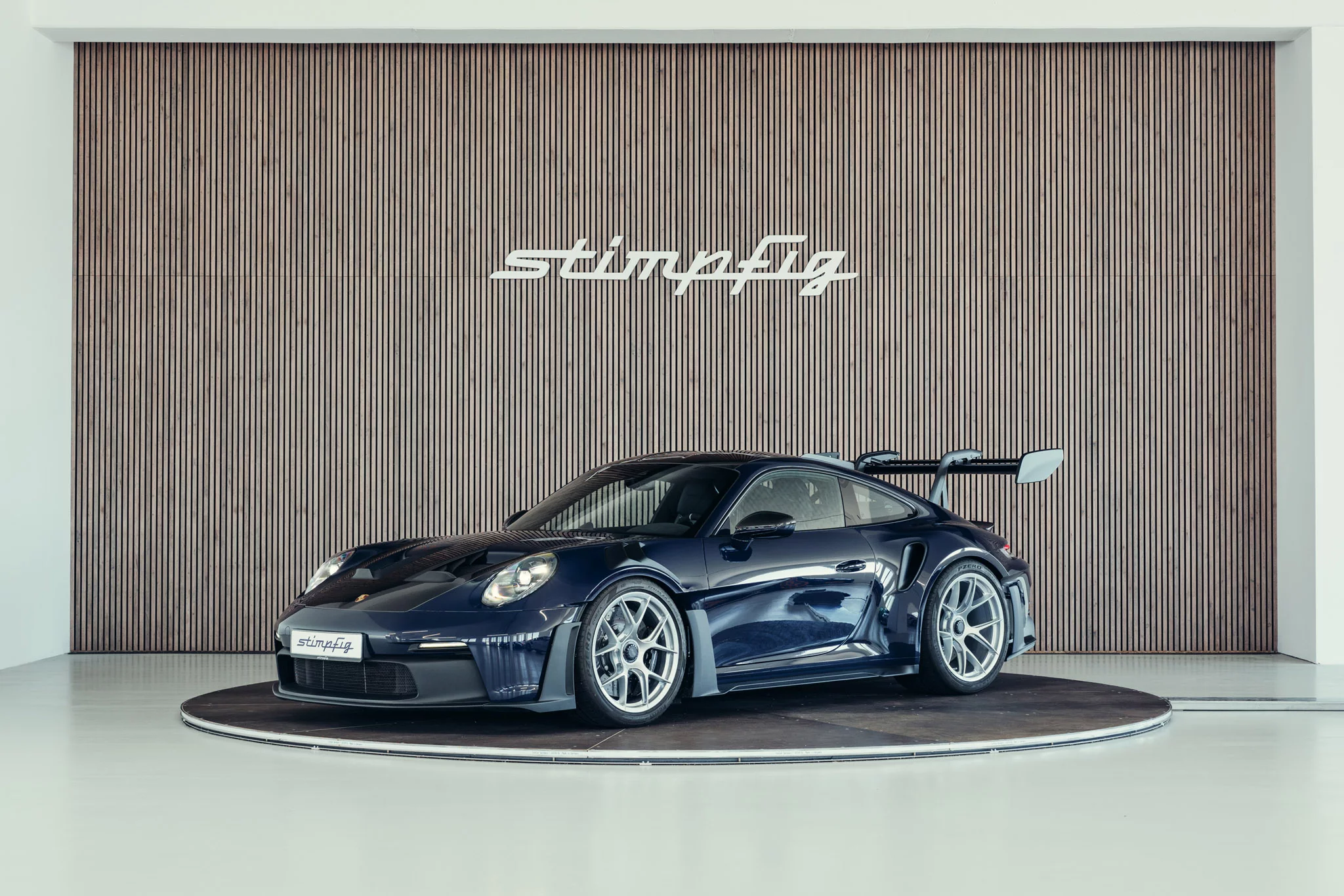 Dark Sea Blue Porsche 911 GT3 RS