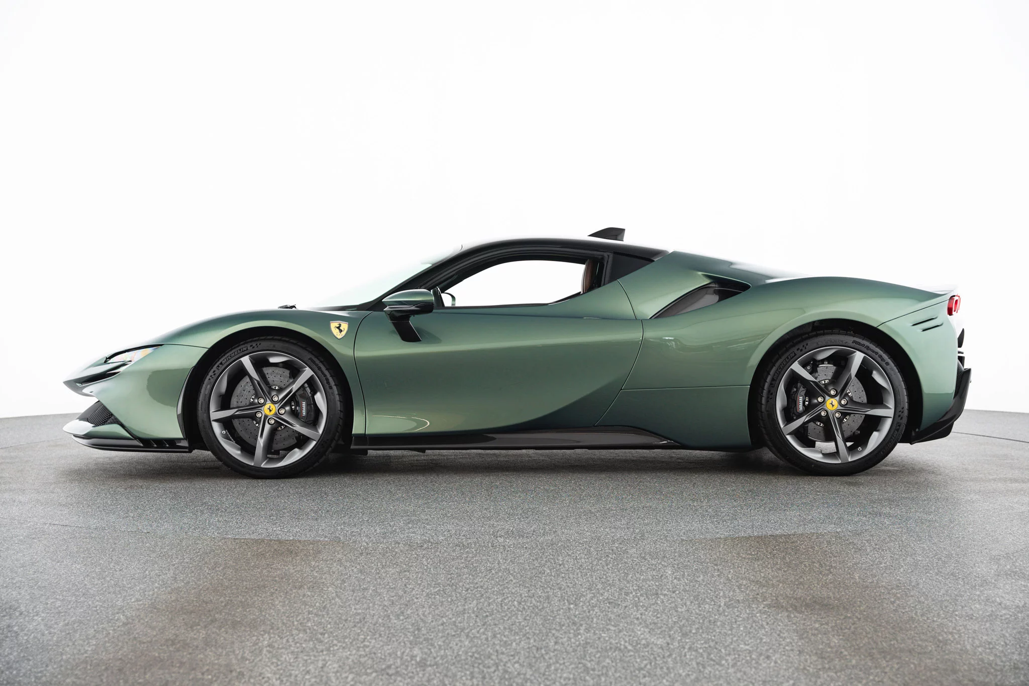 Verde Minerale Ferrari SF90