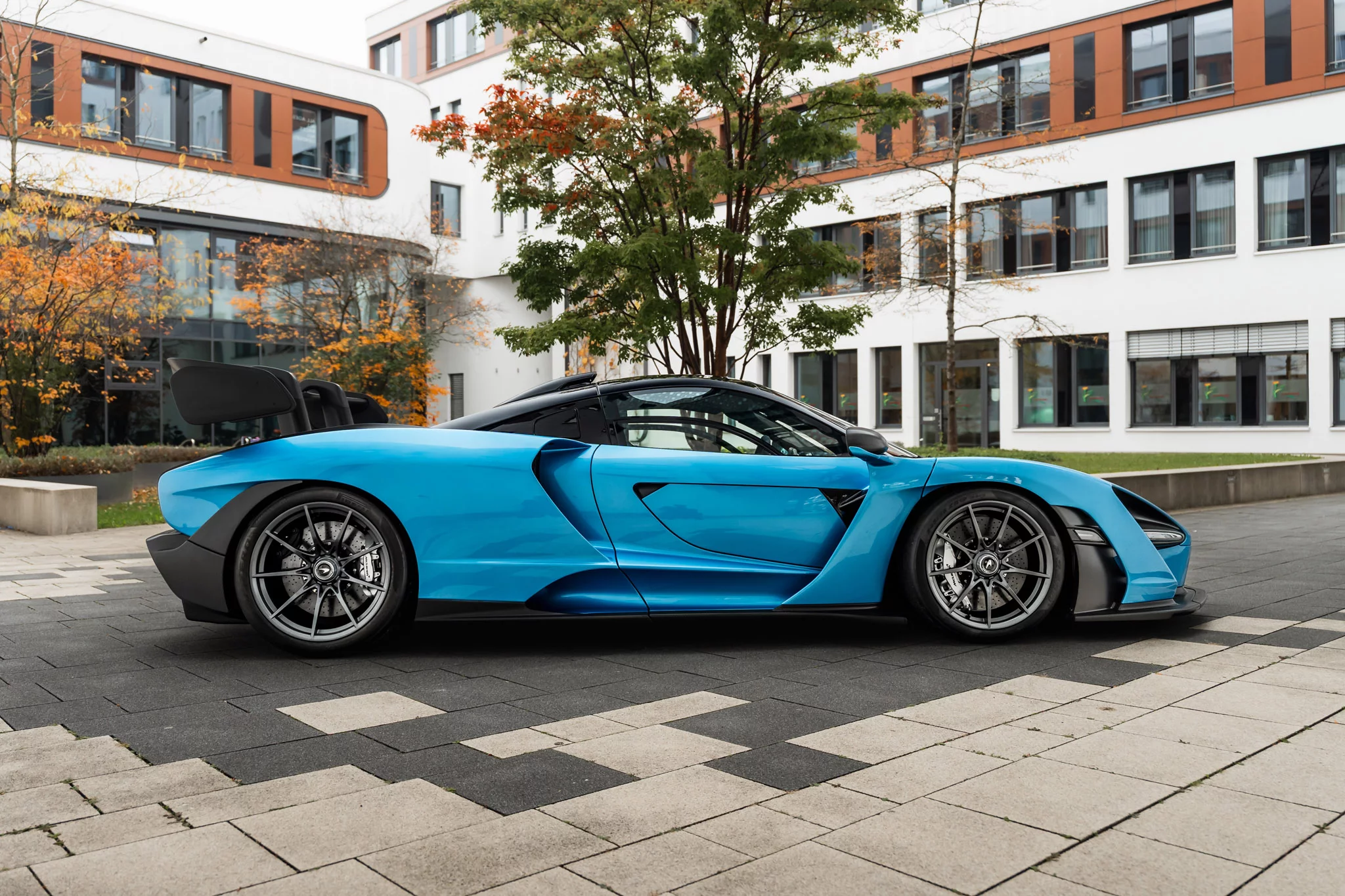 Kingfisher Blue McLaren Senna