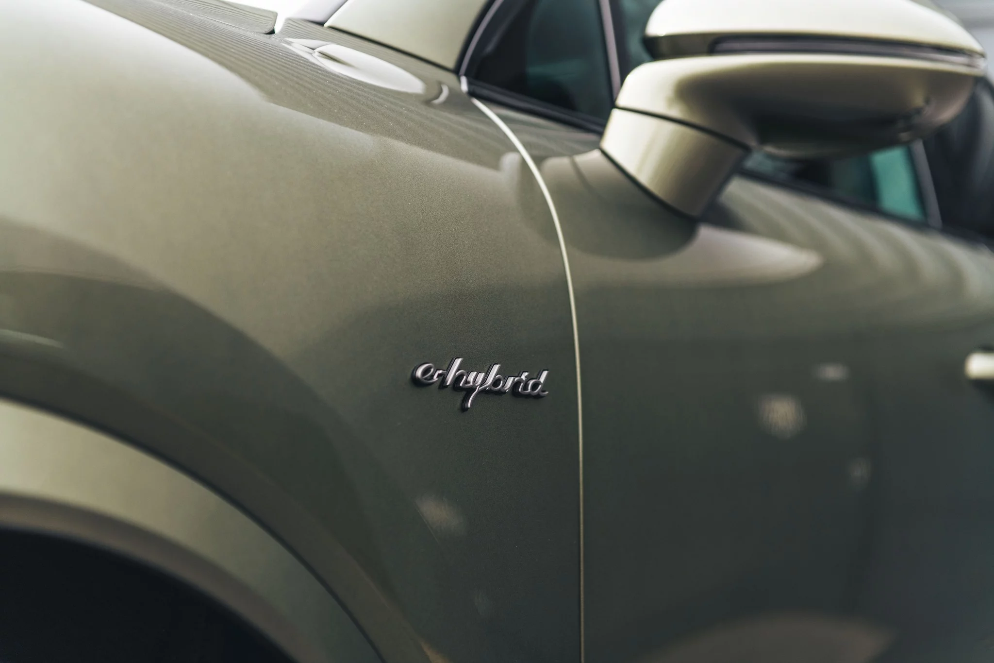 Light Oak Green Metallic Porsche Cayenne