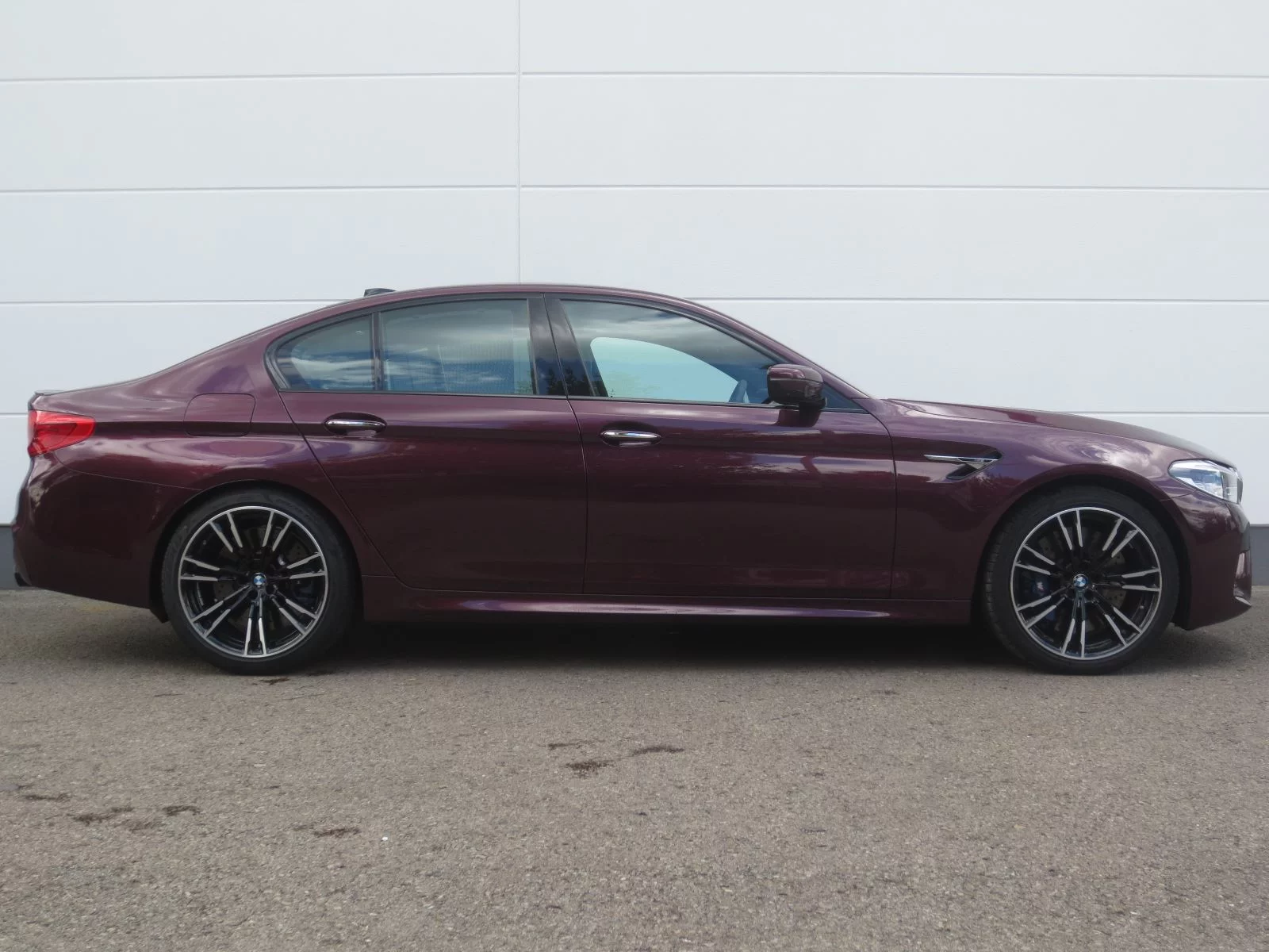 Wildberry BMW M5