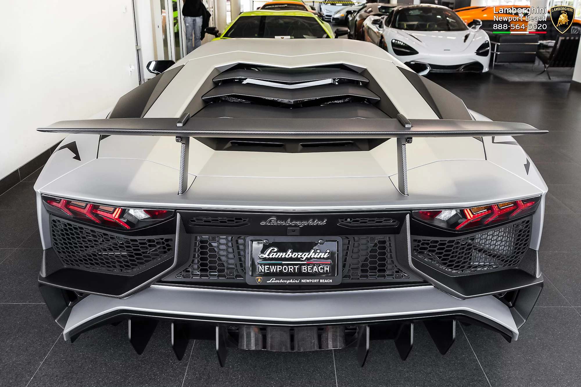 Grigio Adamas Lamborghini Aventador