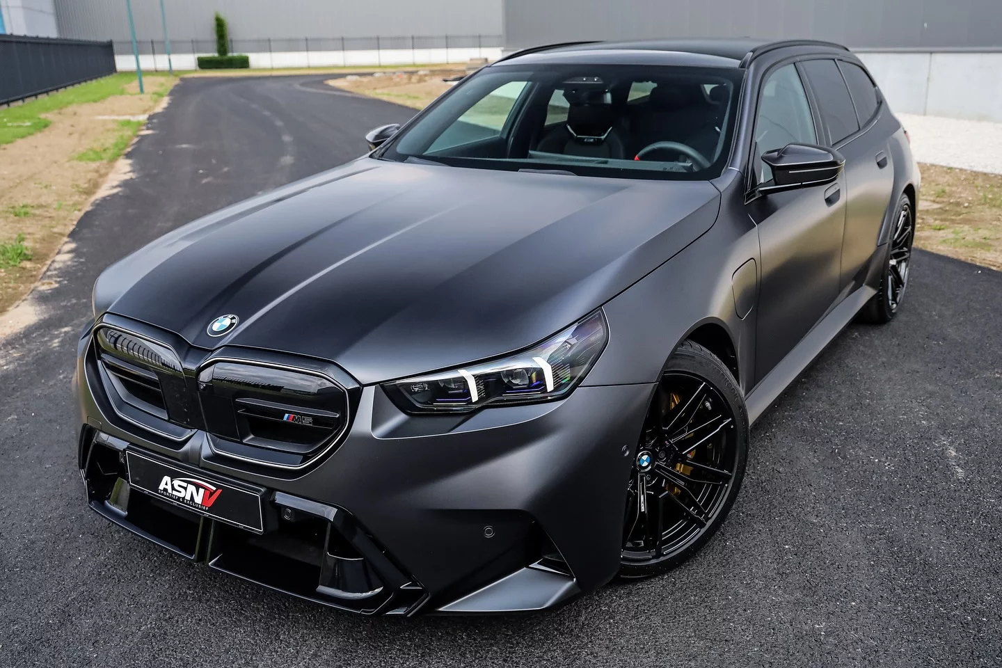 Frozen Deep Grey BMW M5