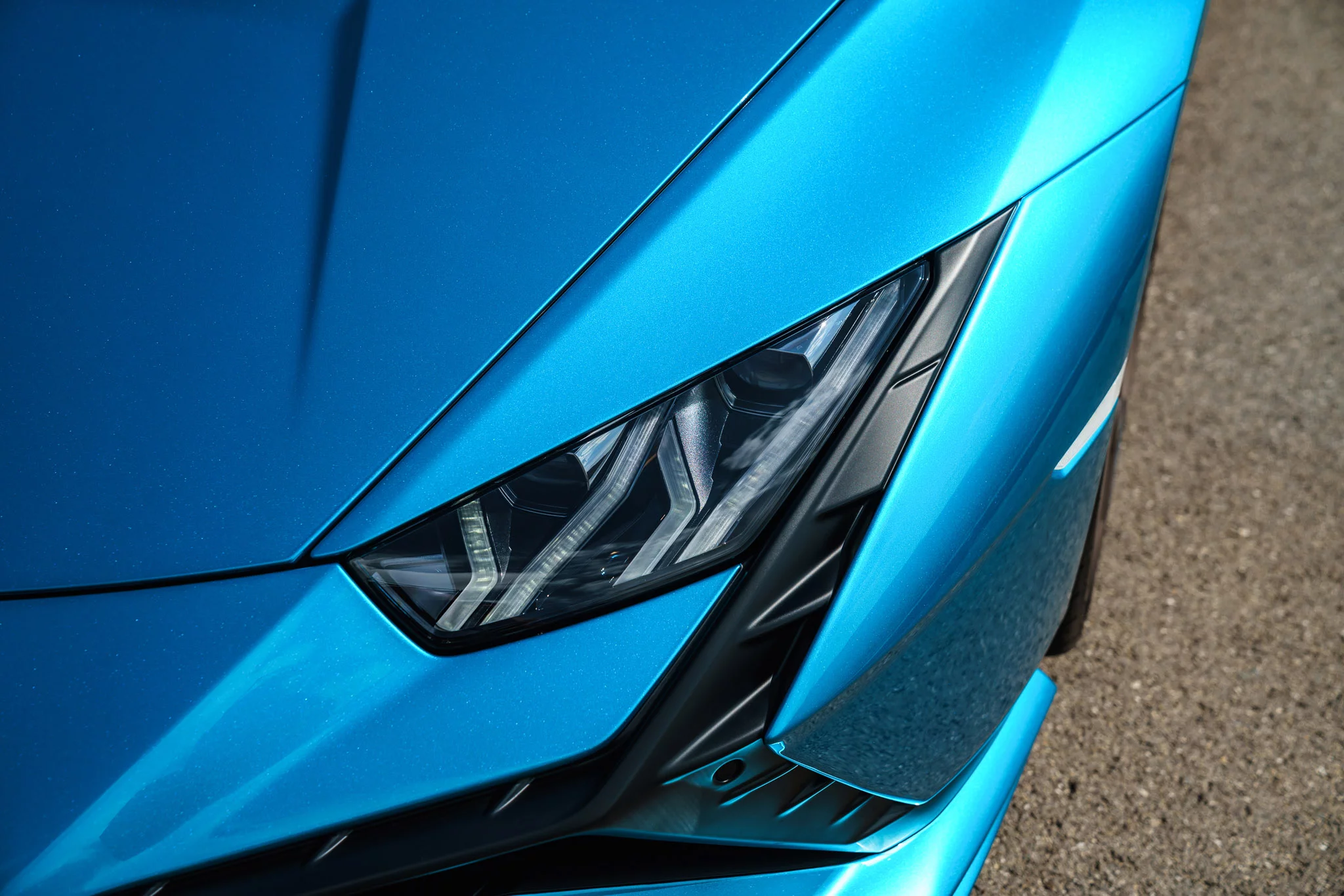 Blu Uranus Lamborghini Huracán