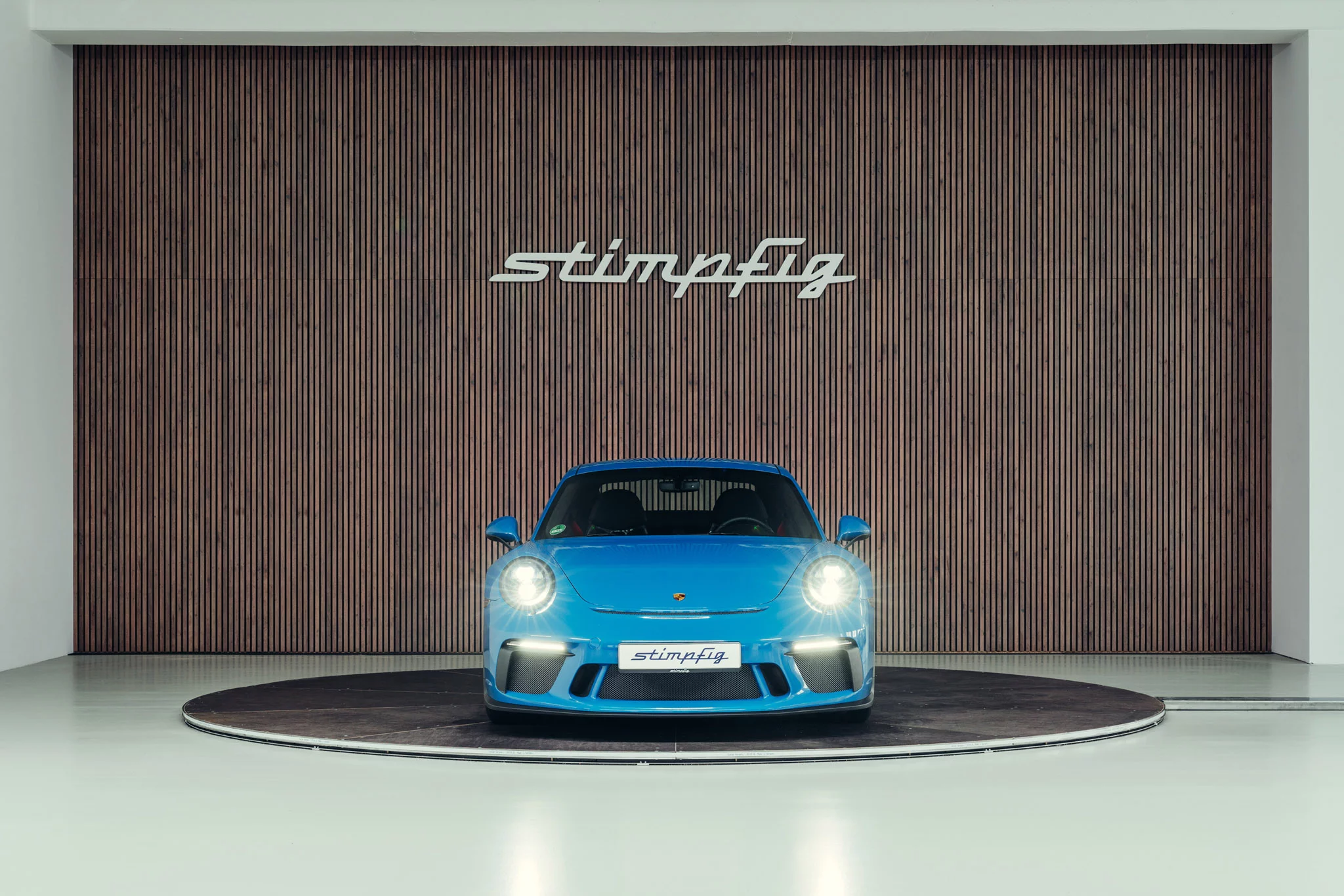 Turqoise Blue Porsche 911 GT3