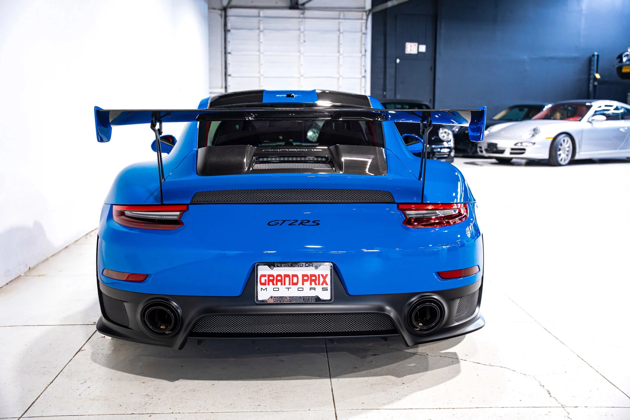 Voodoo Blue Porsche 911 GT2 RS