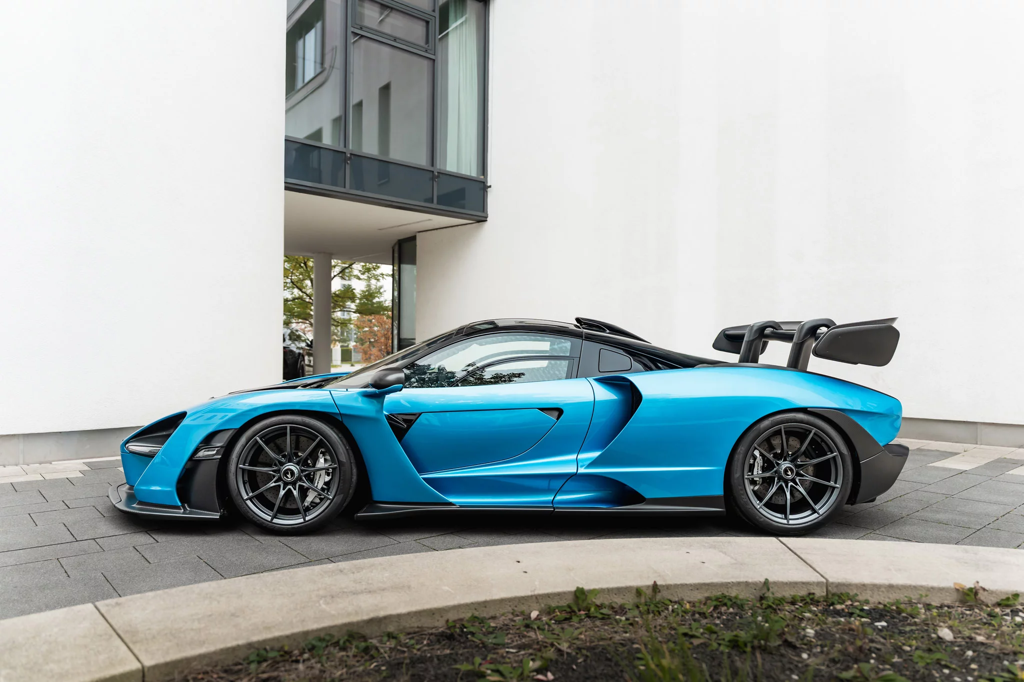 Kingfisher Blue McLaren Senna
