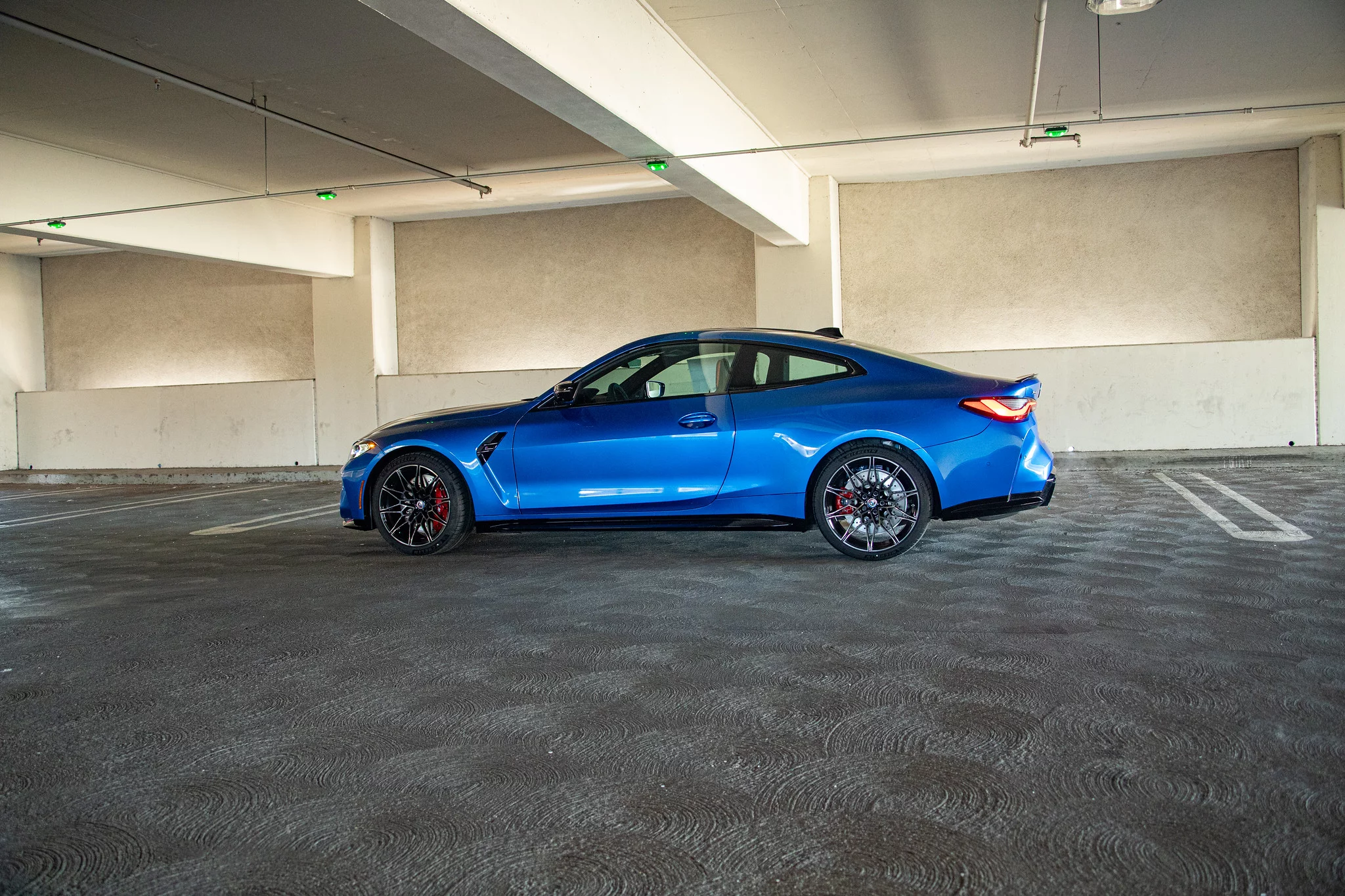 Sapphire Blue II BMW M4