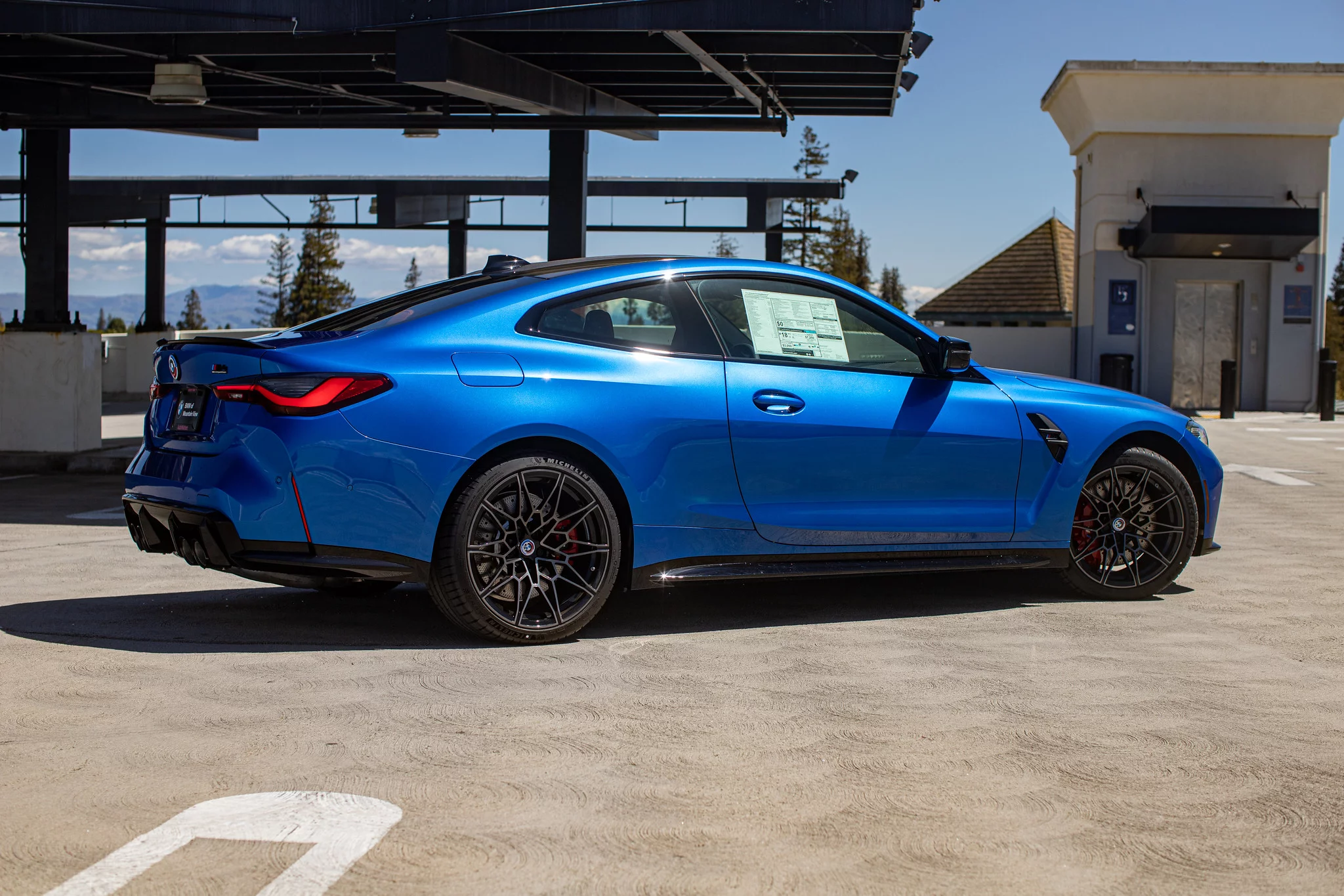 Sapphire Blue II BMW M4