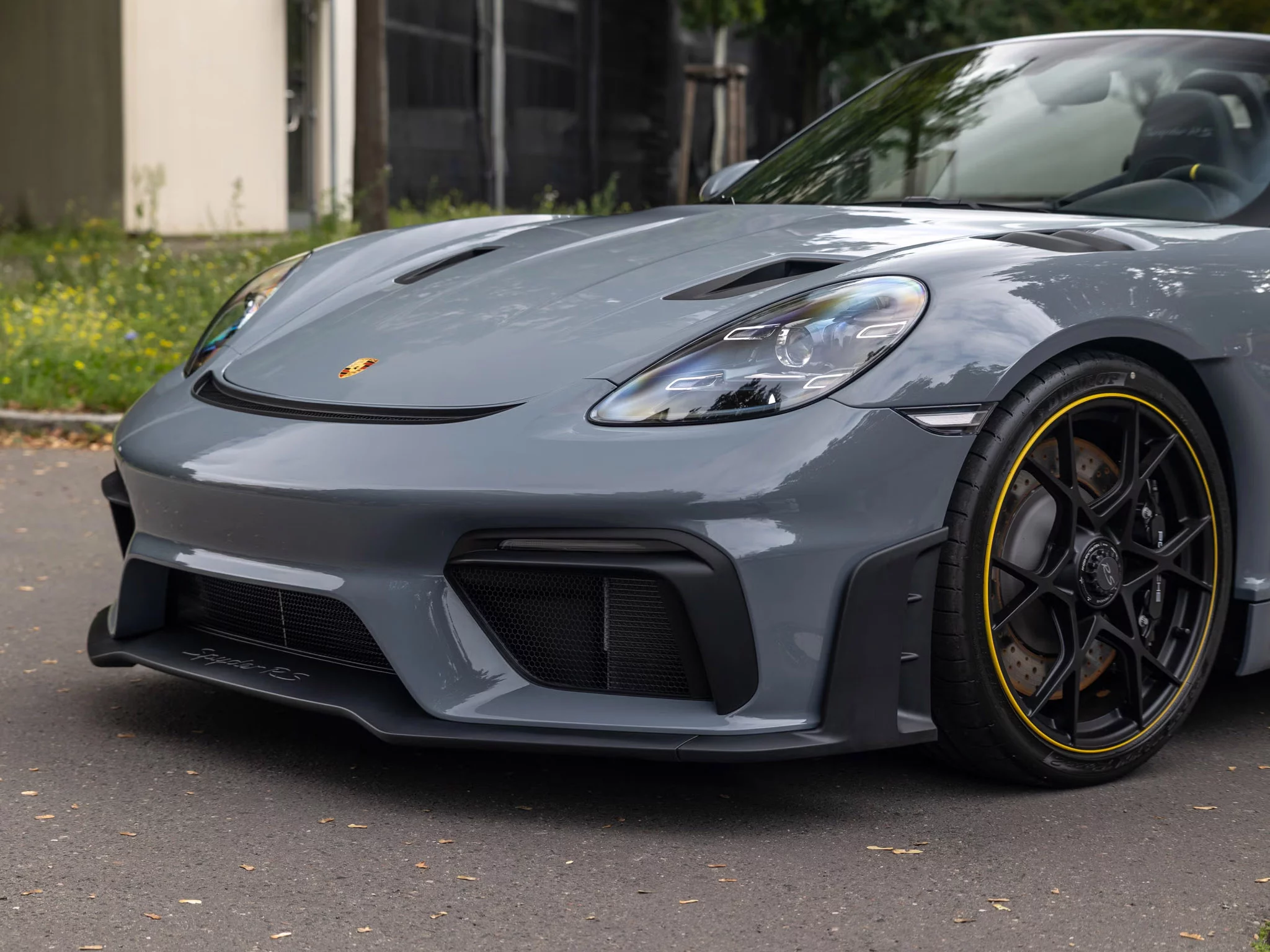 Arctic Grey Porsche 718 Spyder RS
