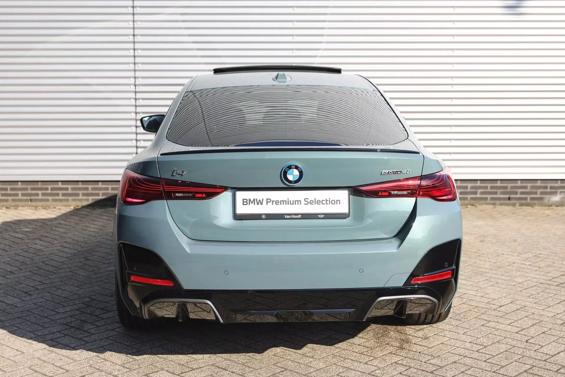Cape York Green BMW i4