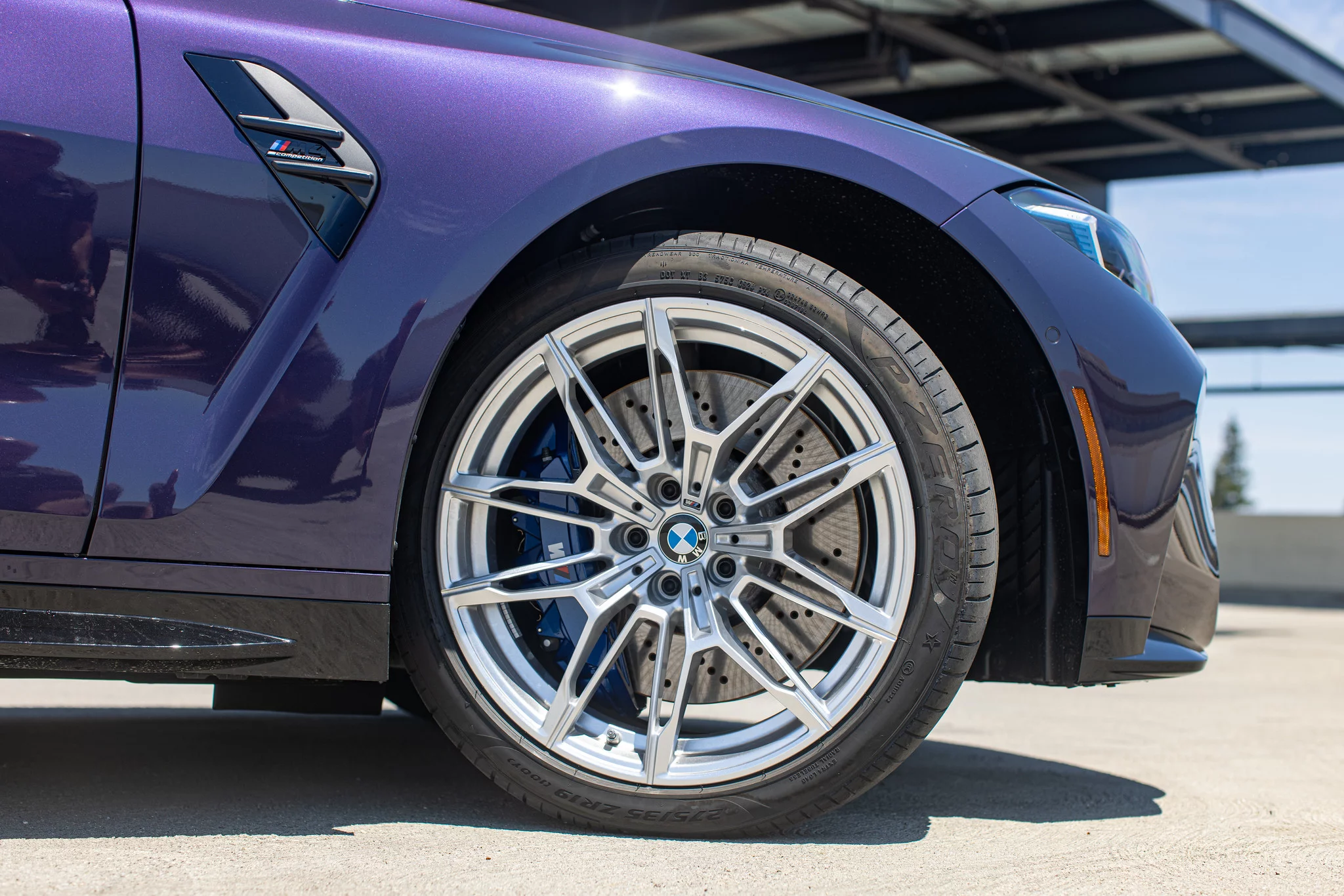 Techno Violet BMW M4