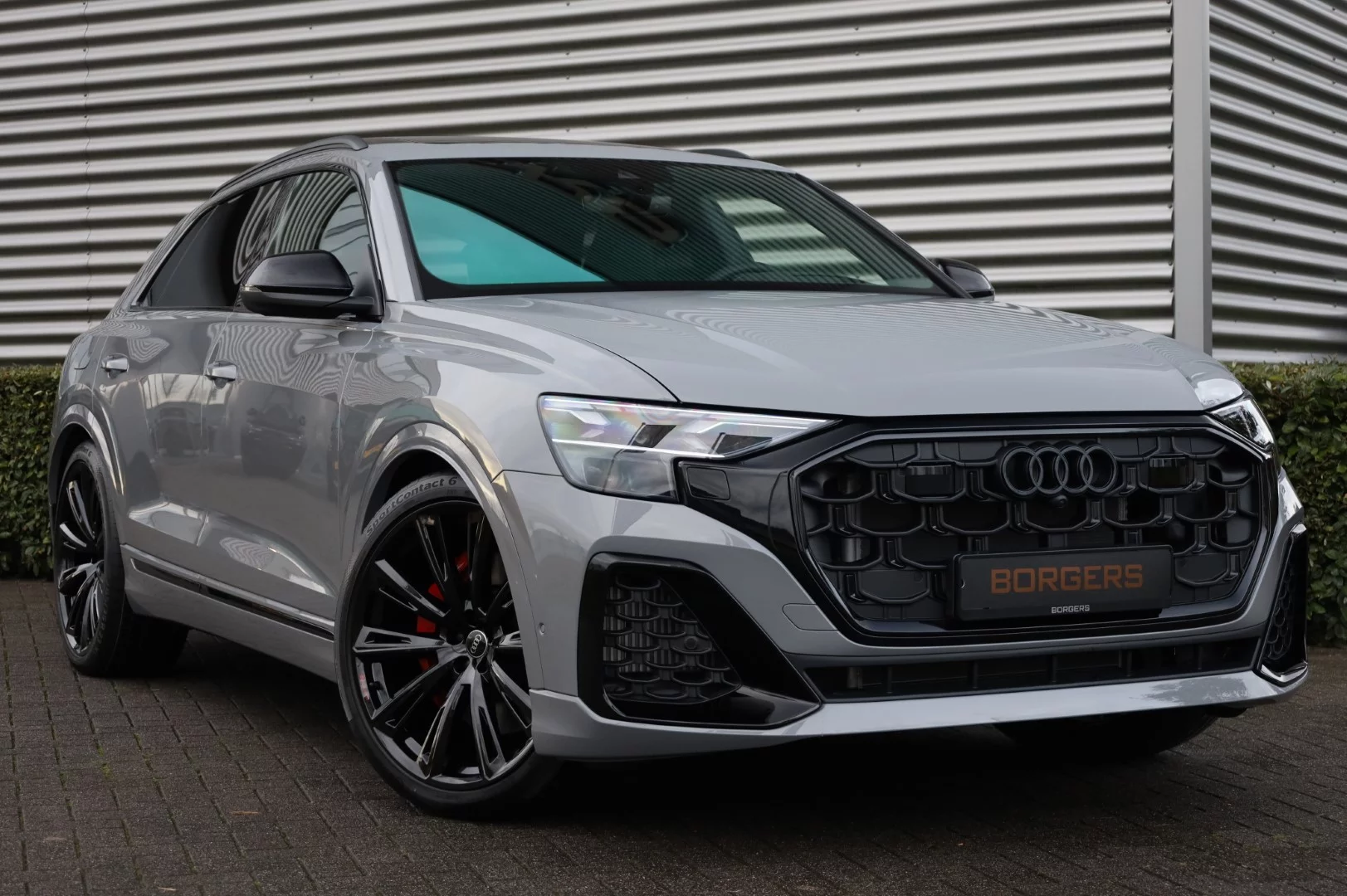 Nardo Grey Audi Q8